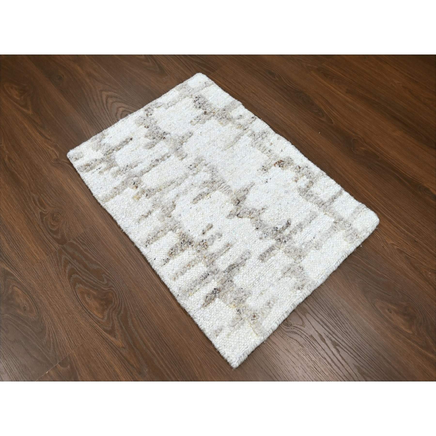 Modern-and-Contemporary-Hand-Knotted-Rug-51775