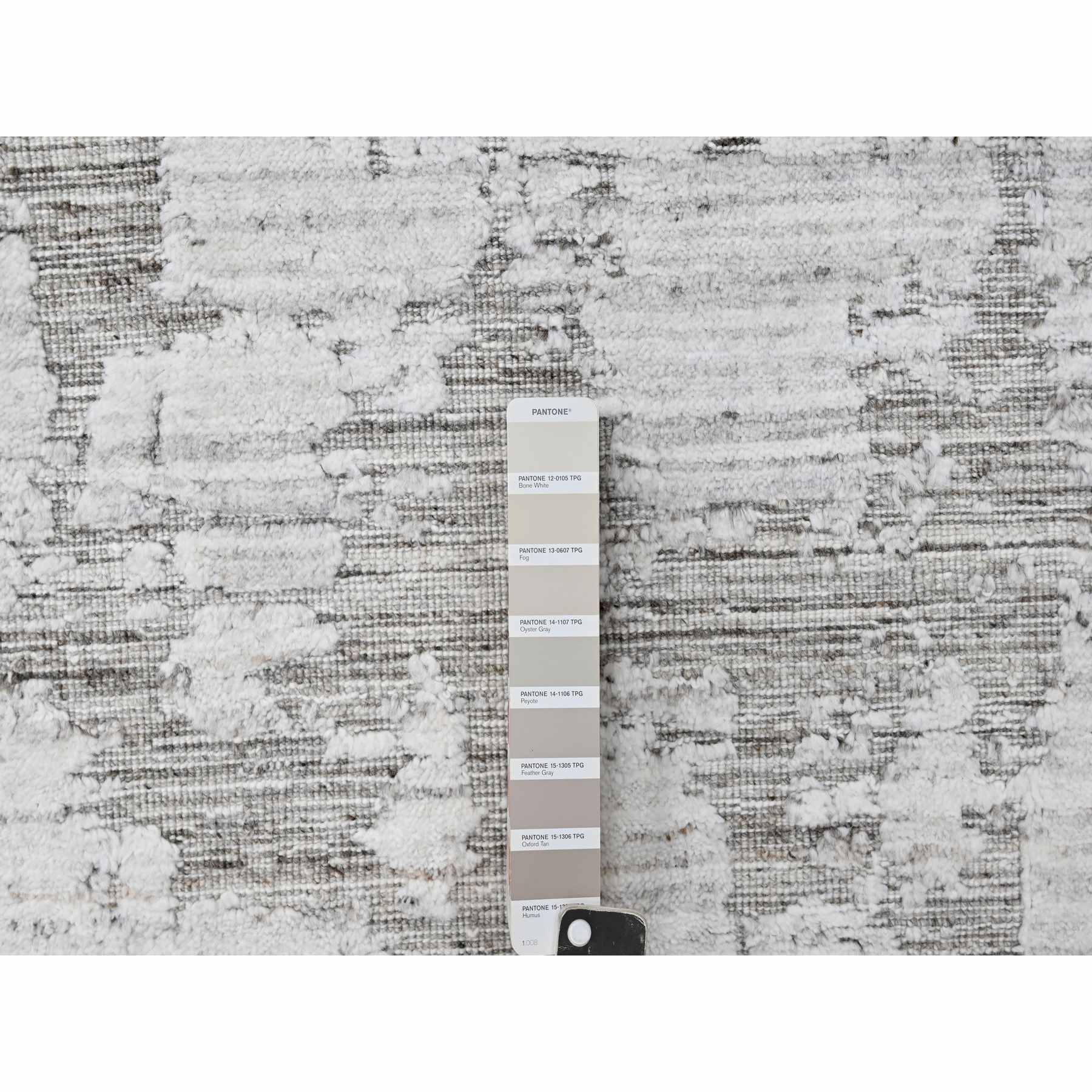 Modern-and-Contemporary-Hand-Loomed-Rug-51350