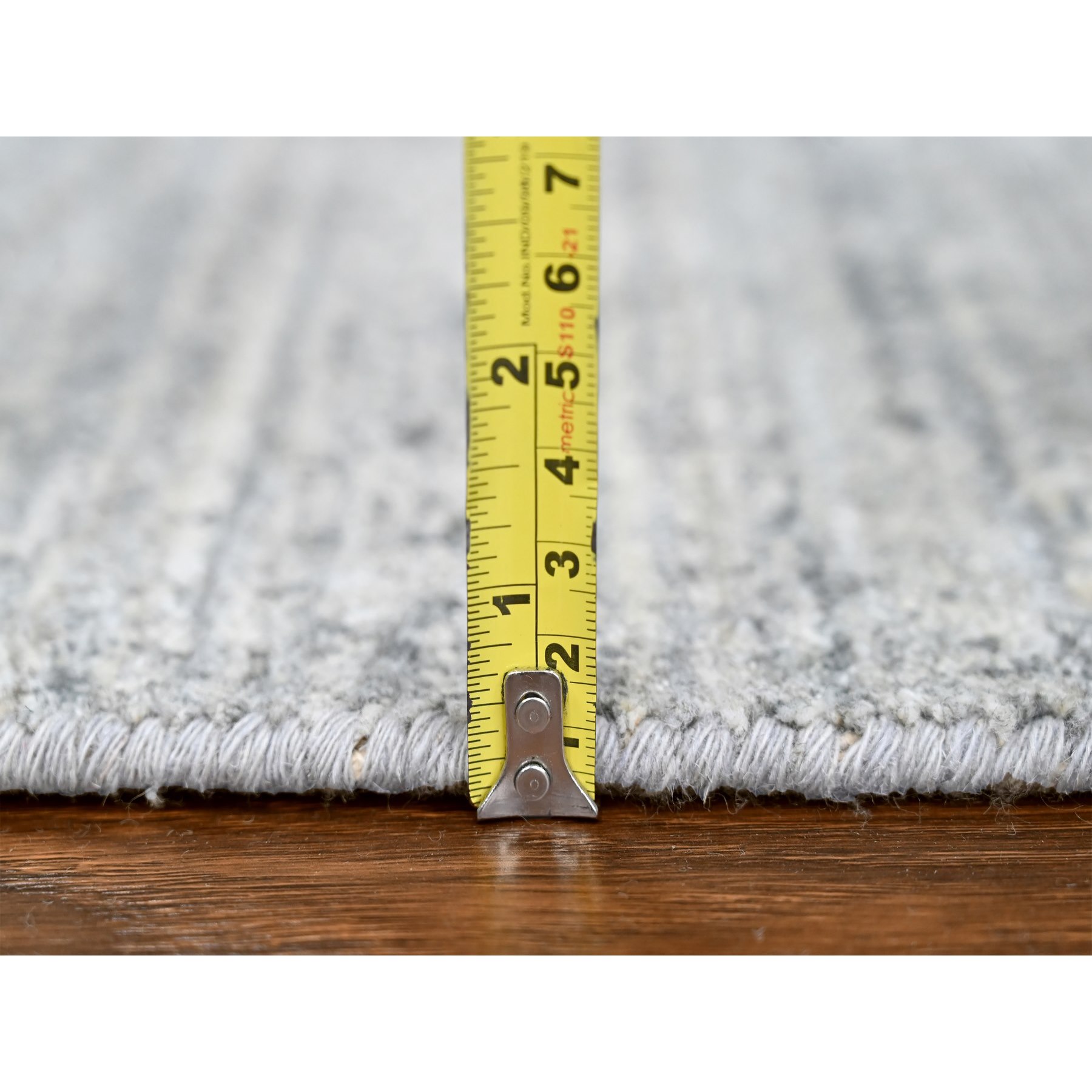 Modern-and-Contemporary-Hand-Loomed-Rug-51445