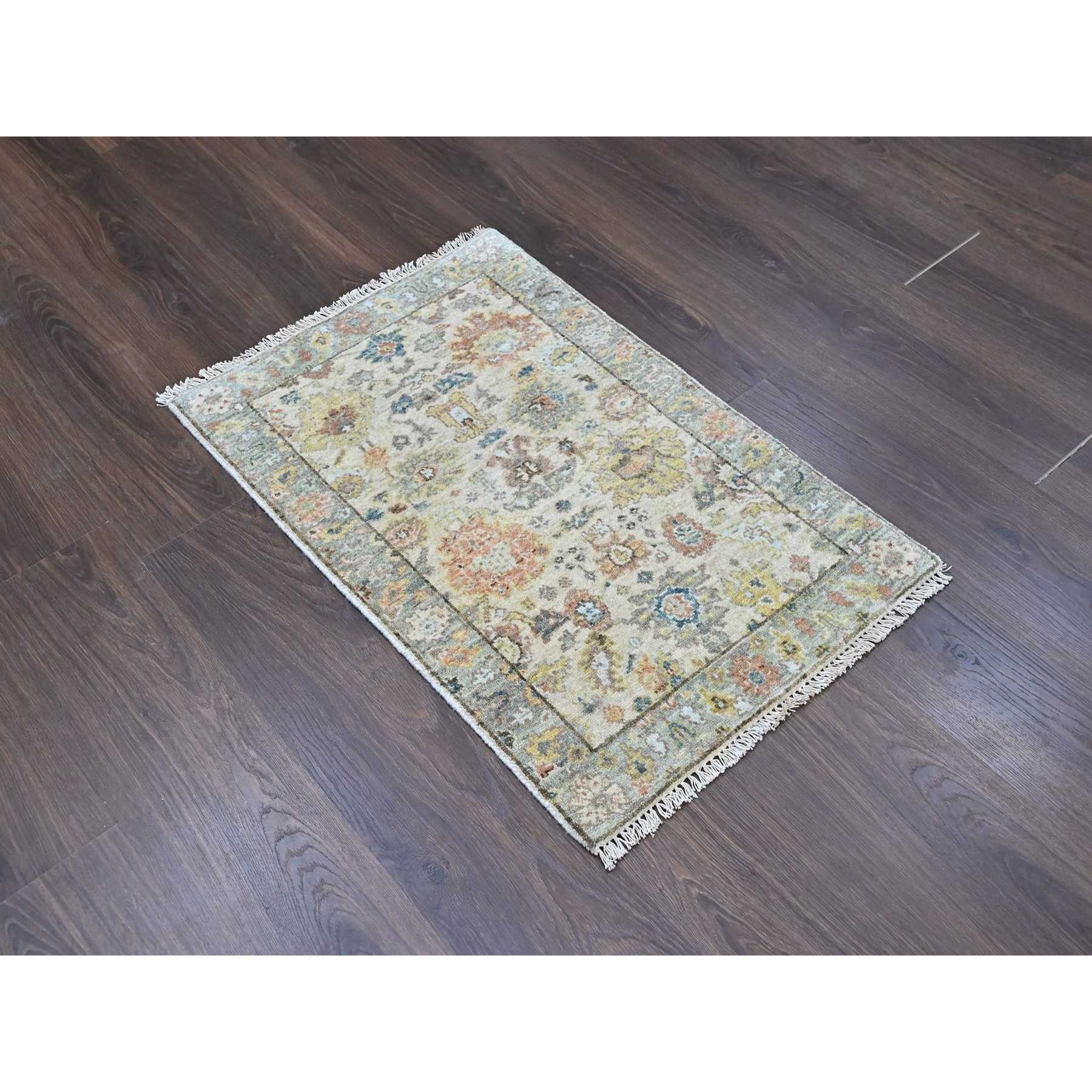 Oushak-And-Peshawar-Hand-Knotted-Rug-52320