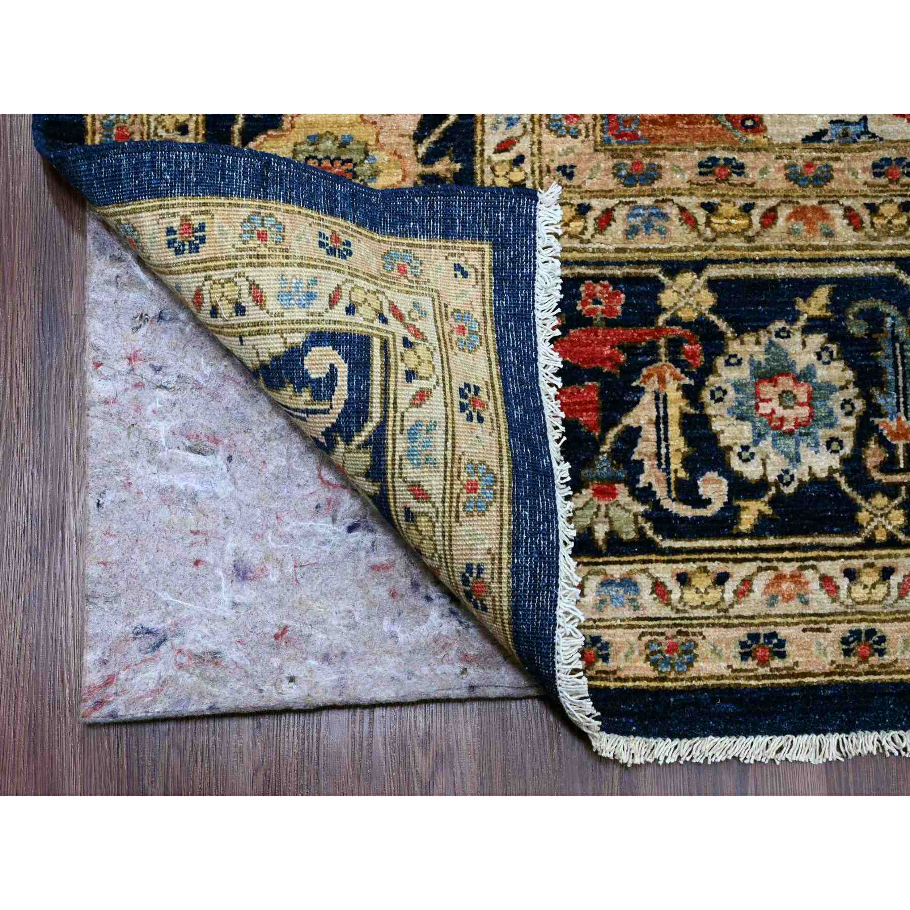 Heriz-Hand-Knotted-Rug-100025