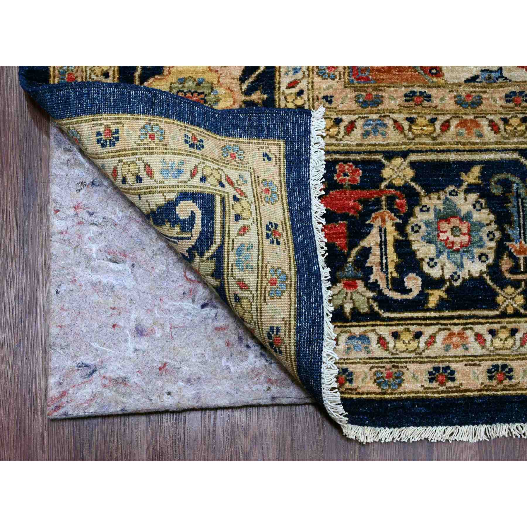 Heriz-Hand-Knotted-Rug-100025