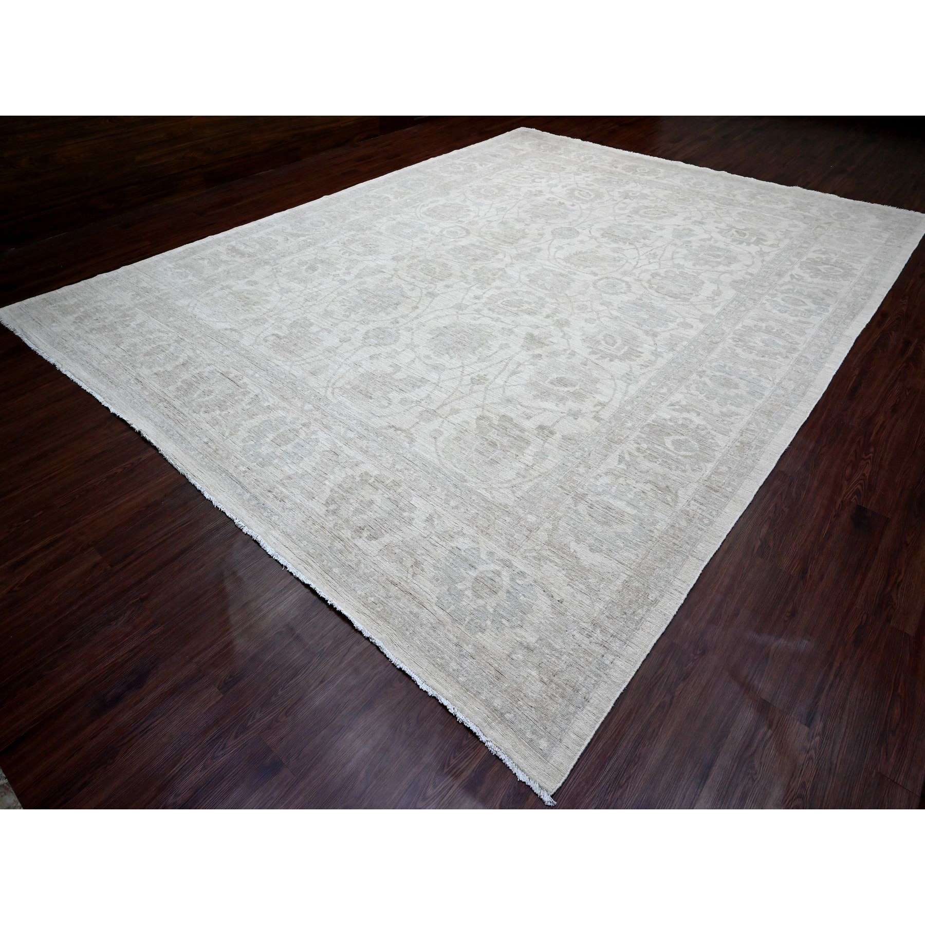 Oushak-And-Peshawar-Hand-Knotted-Rug-100570