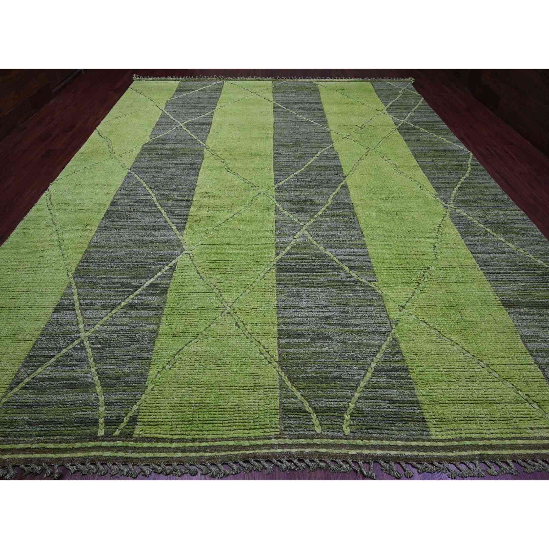 Tribal-Geometric-Hand-Knotted-Rug-100750