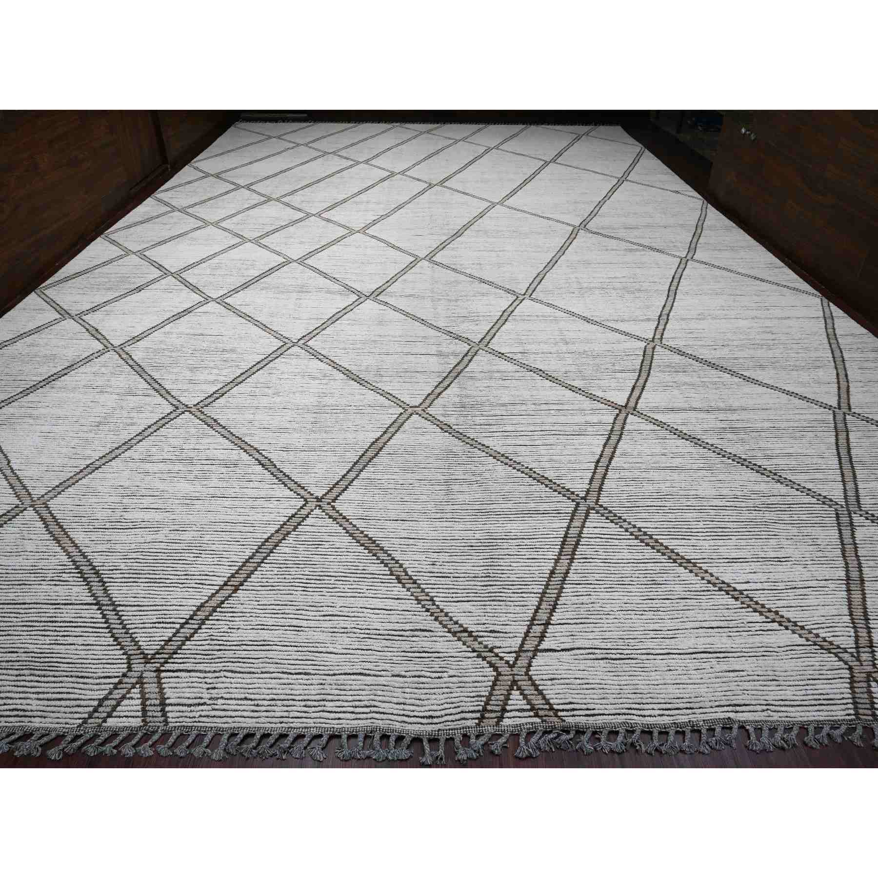 Tribal-Geometric-Hand-Knotted-Rug-101160