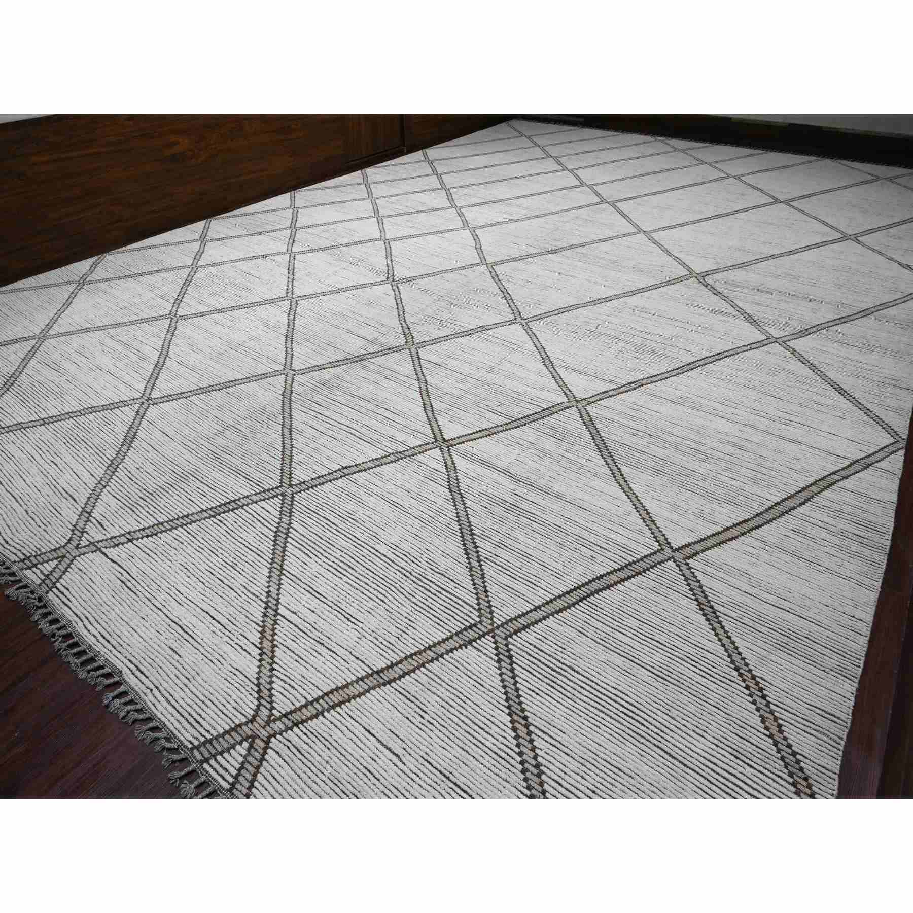 Tribal-Geometric-Hand-Knotted-Rug-101160