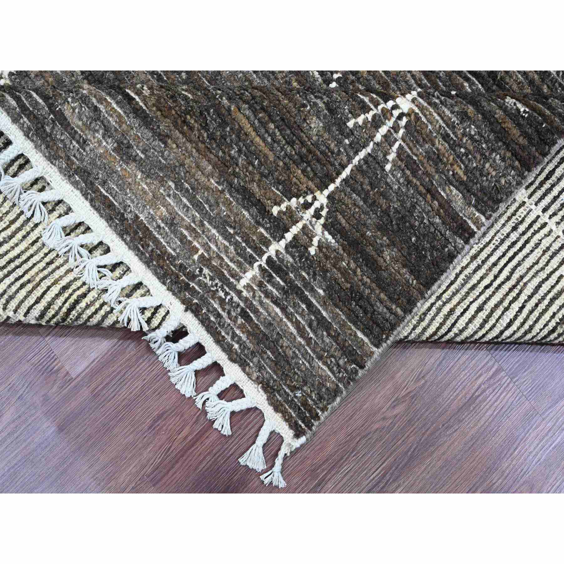 Tribal-Geometric-Hand-Knotted-Rug-101925
