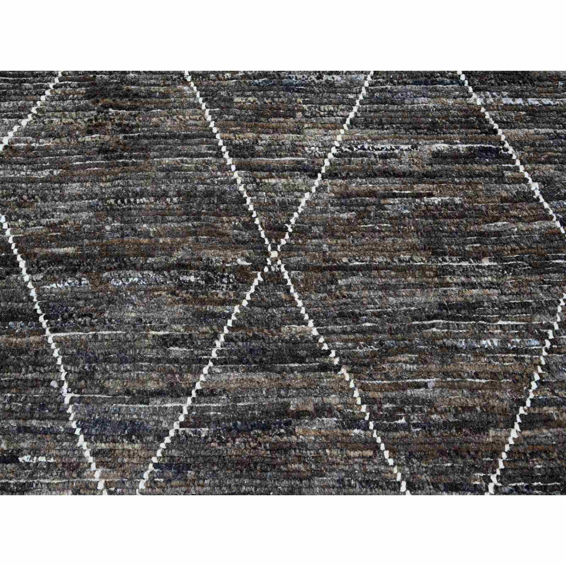 Tribal-Geometric-Hand-Knotted-Rug-101925