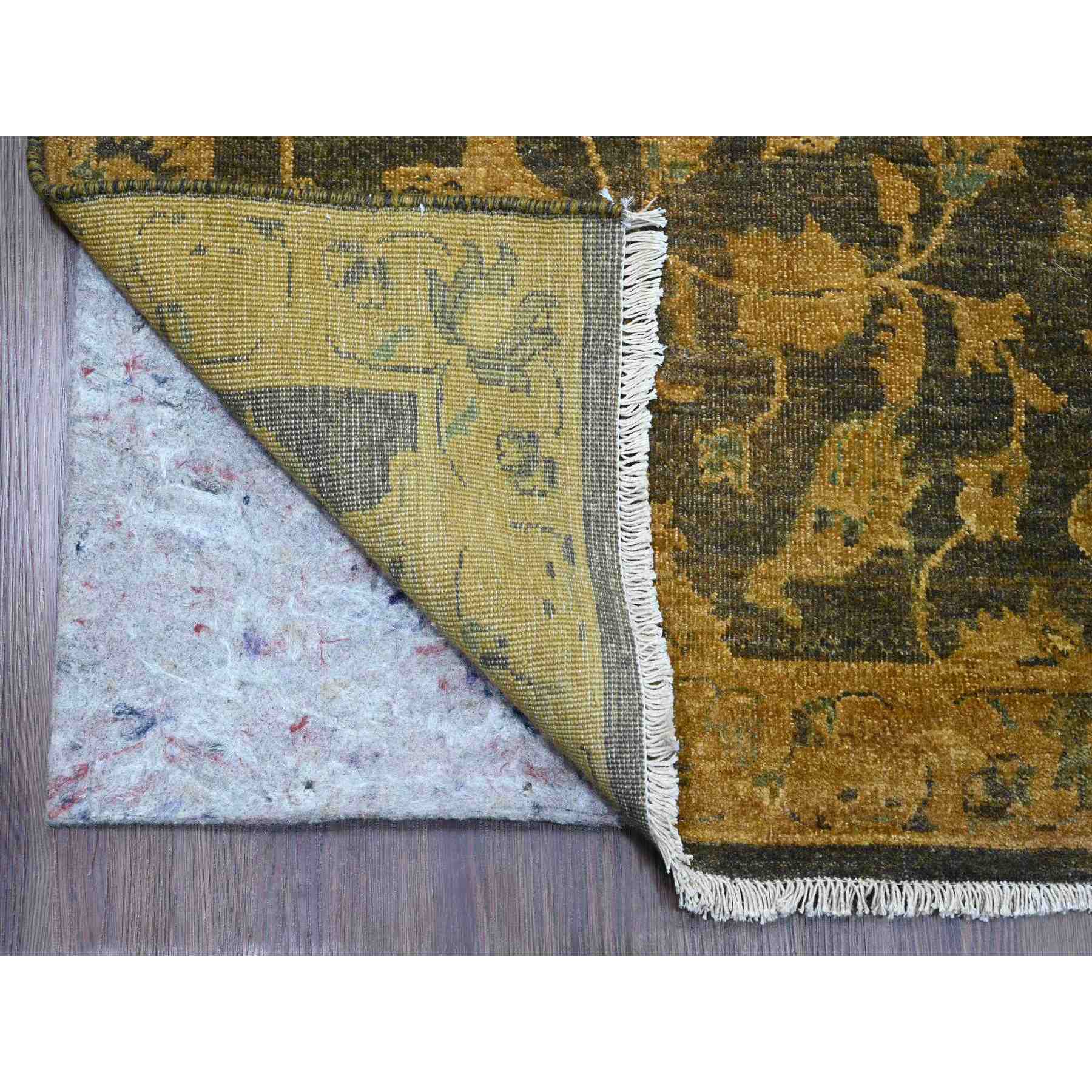Vintage-Hand-Knotted-Rug-104185