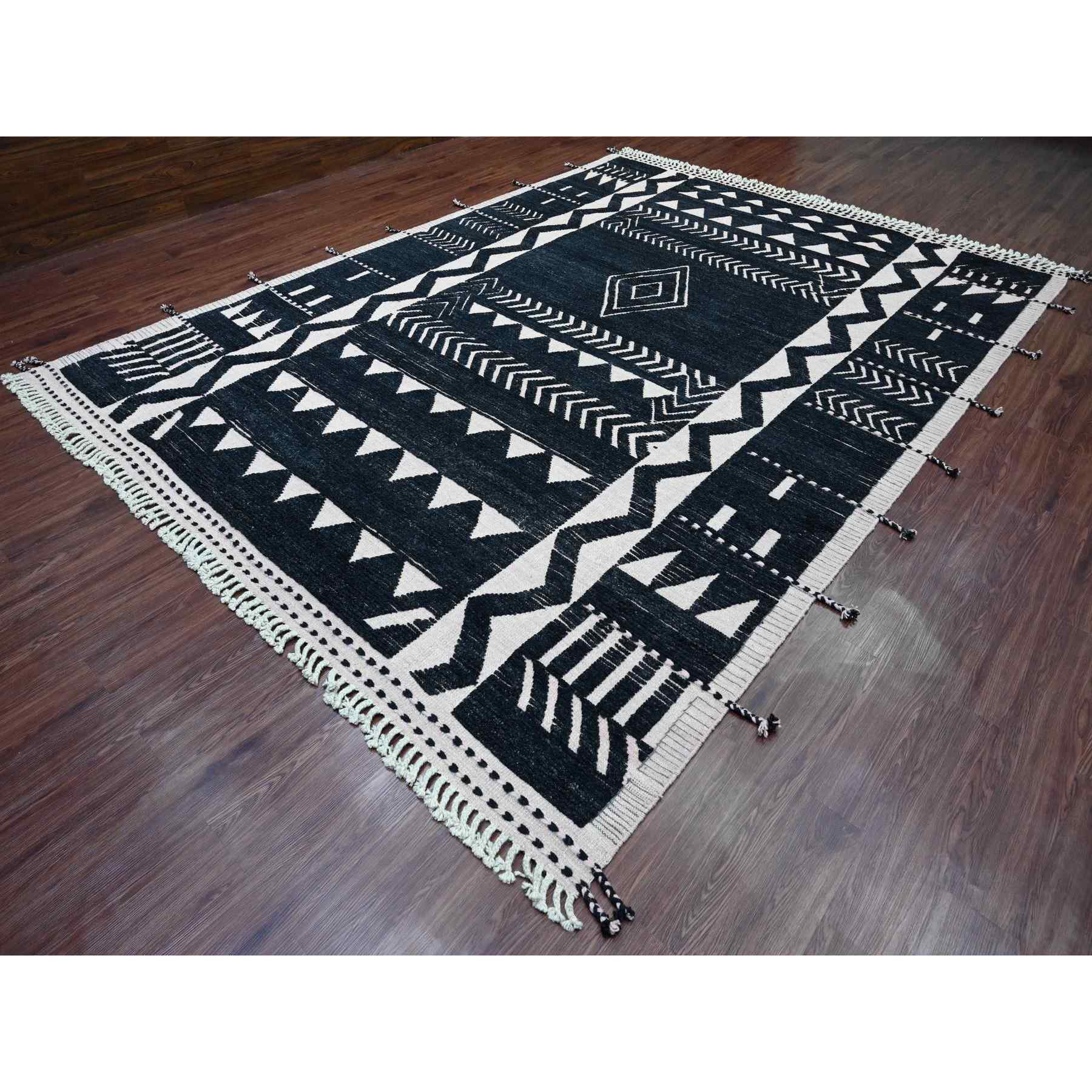 Tribal-Geometric-Hand-Knotted-Rug-102620