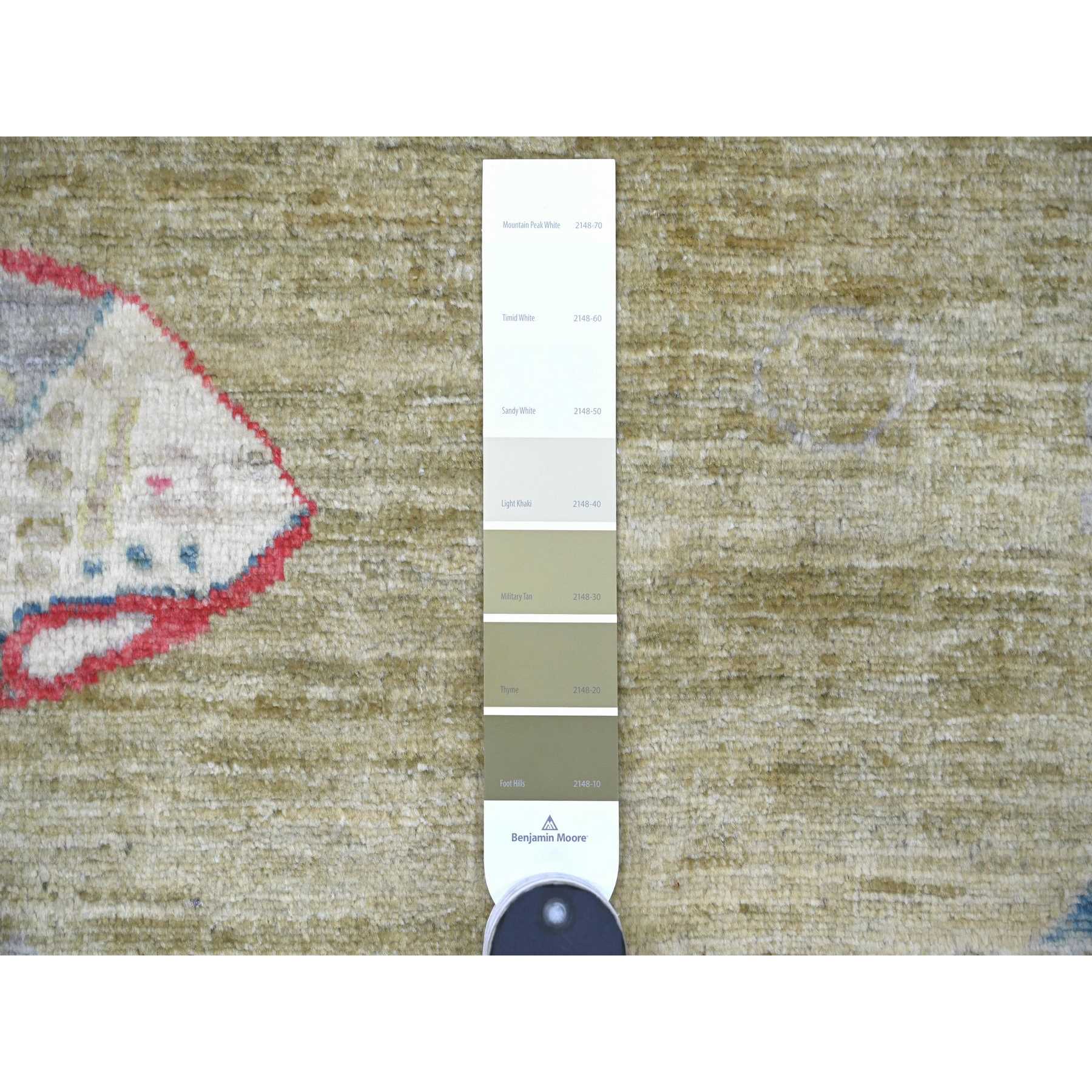 Modern-and-Contemporary-Hand-Knotted-Rug-108100