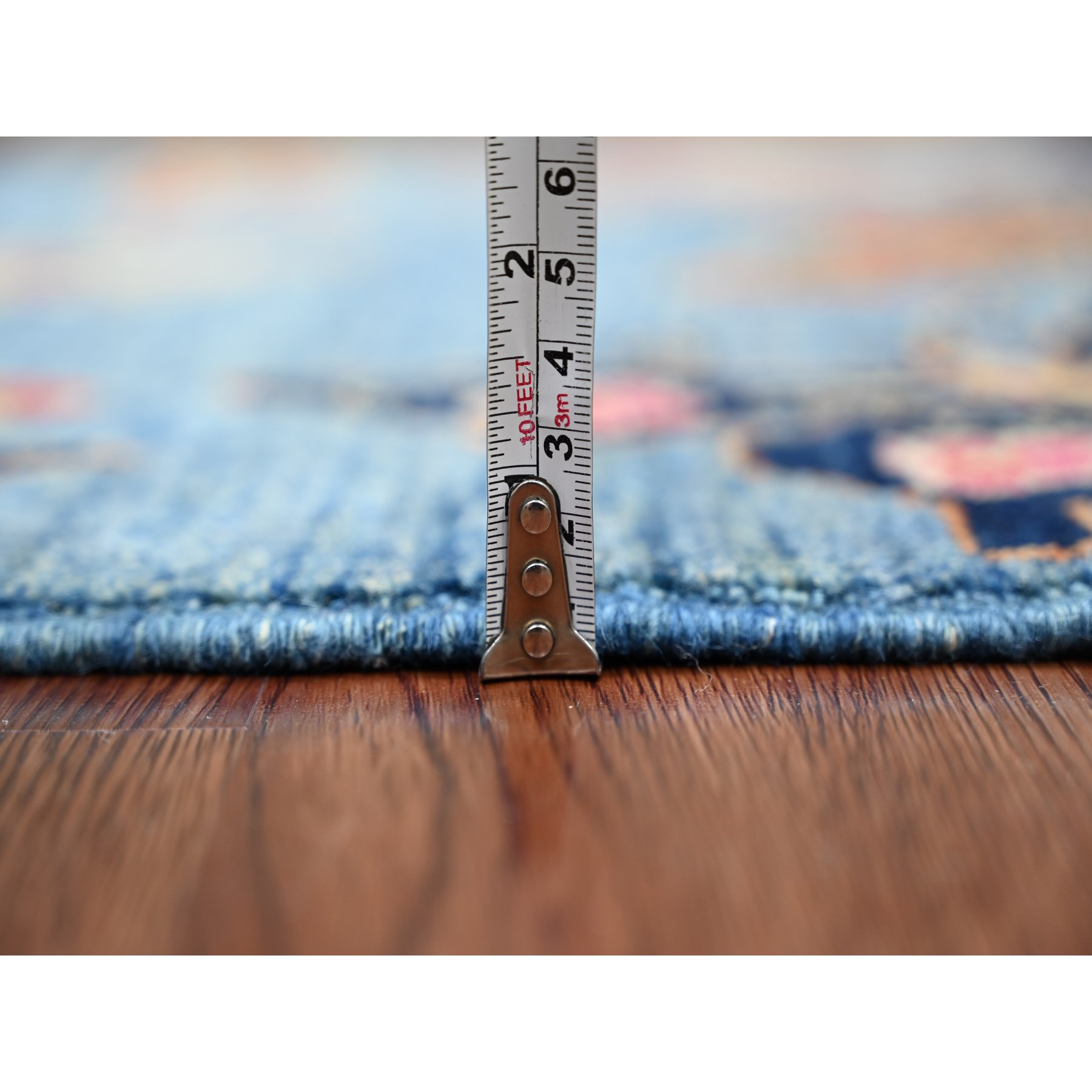 Modern-and-Contemporary-Hand-Knotted-Rug-109200