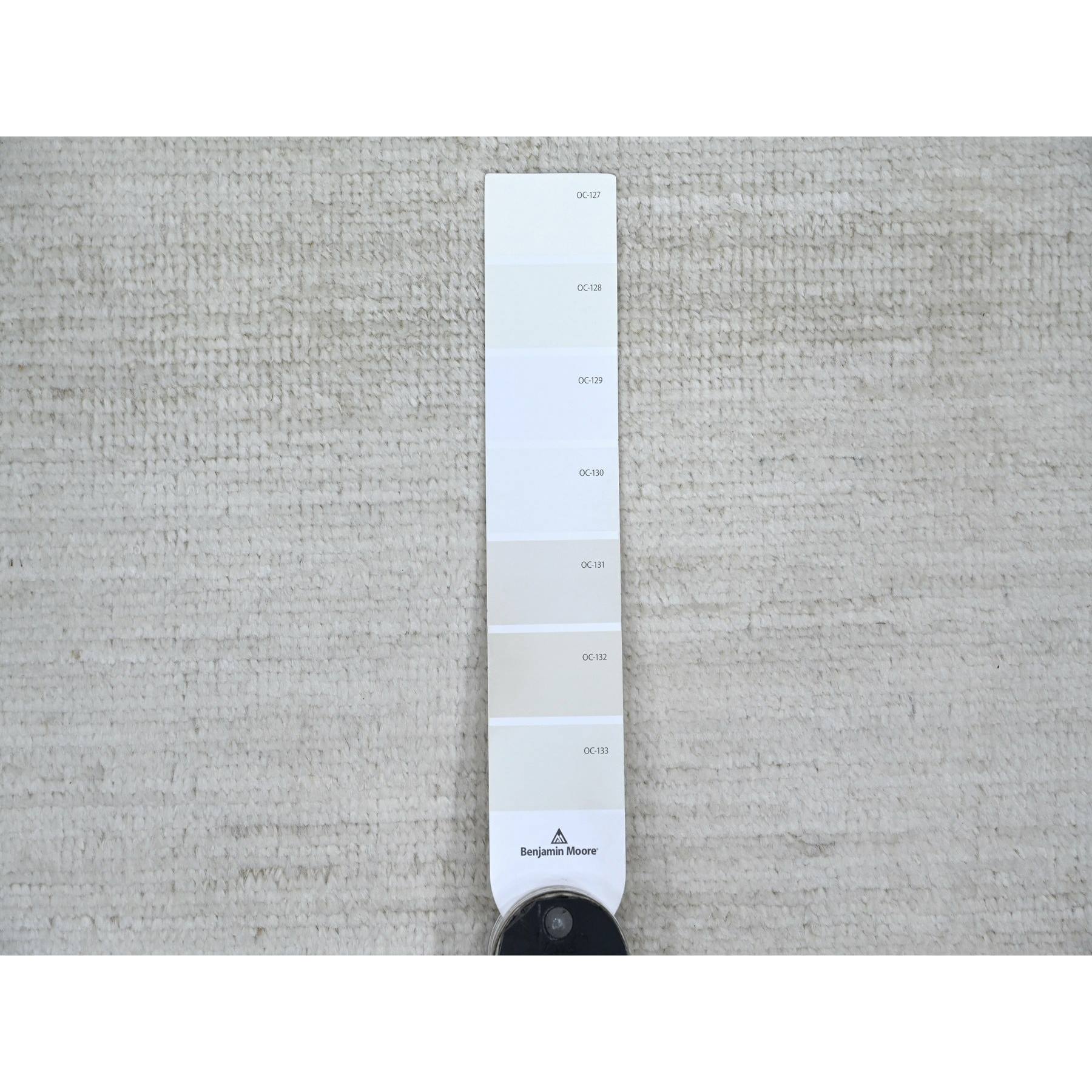 Modern-and-Contemporary-Hand-Knotted-Rug-109505