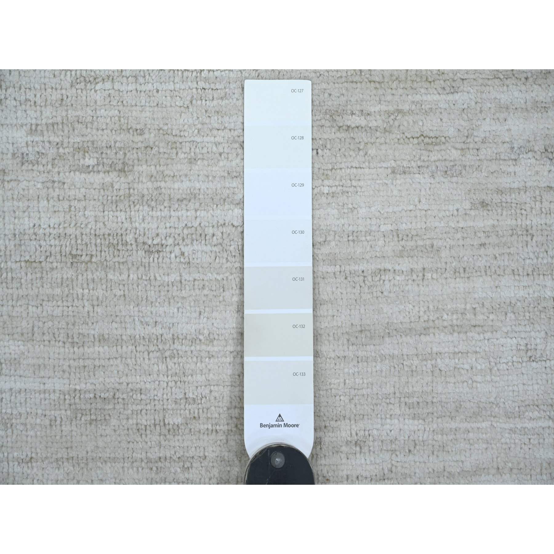 Modern-and-Contemporary-Hand-Knotted-Rug-109520