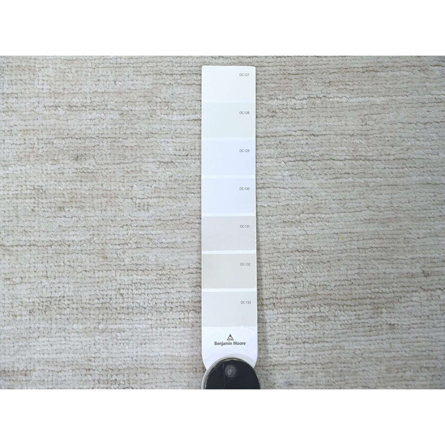 Modern-and-Contemporary-Hand-Knotted-Rug-109700