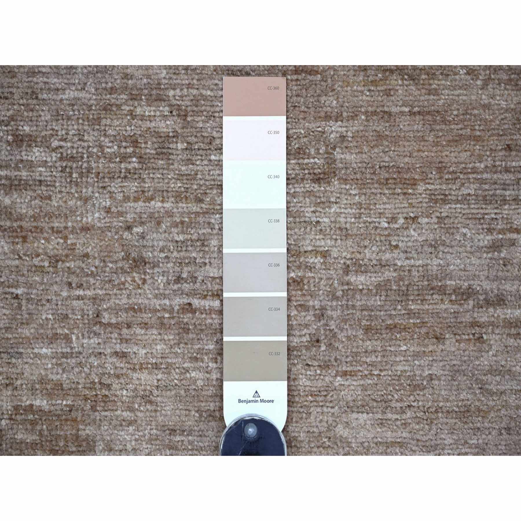 Modern-and-Contemporary-Hand-Knotted-Rug-110795
