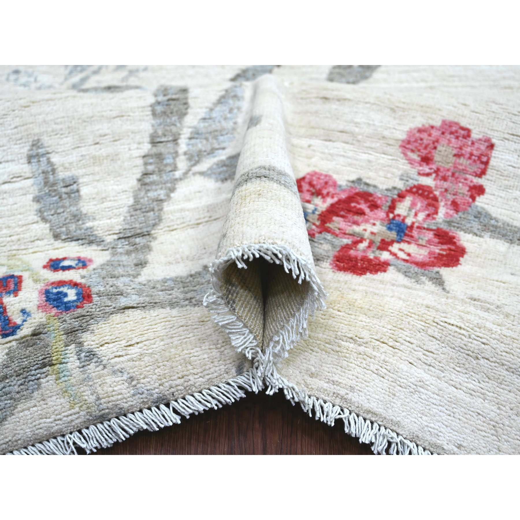 Modern-and-Contemporary-Hand-Knotted-Rug-111705