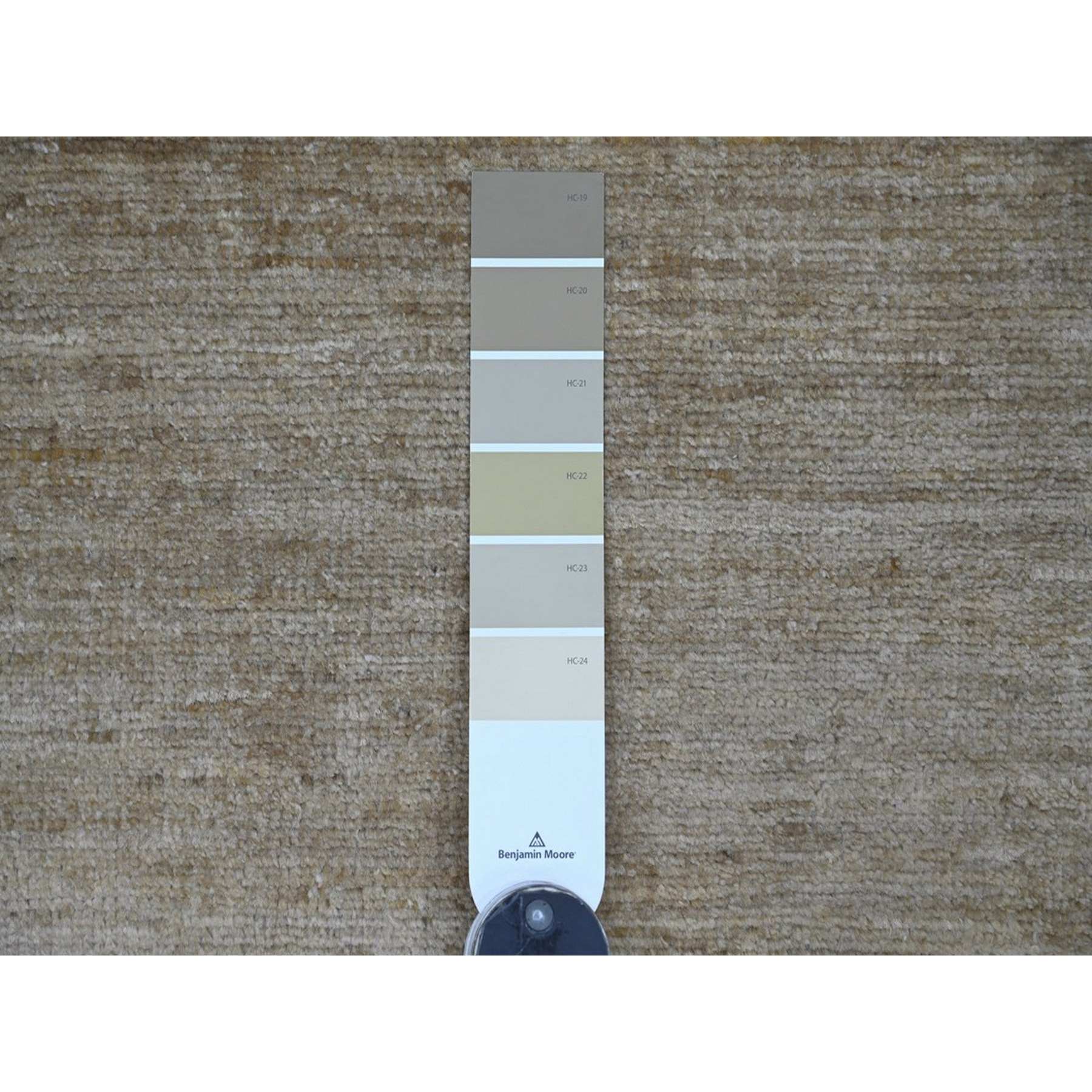 Modern-and-Contemporary-Hand-Knotted-Rug-112490