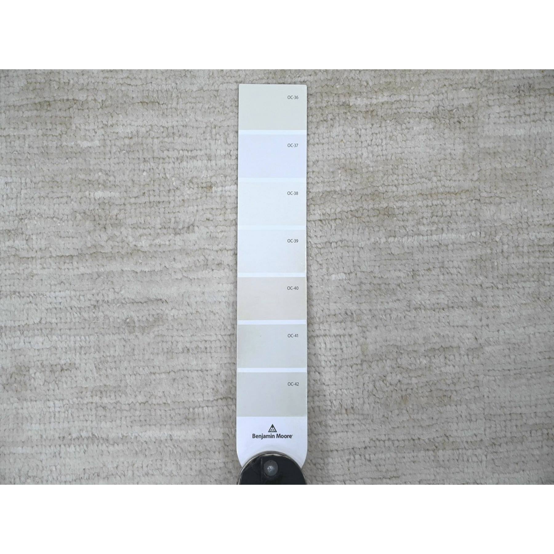Modern-and-Contemporary-Hand-Knotted-Rug-112495