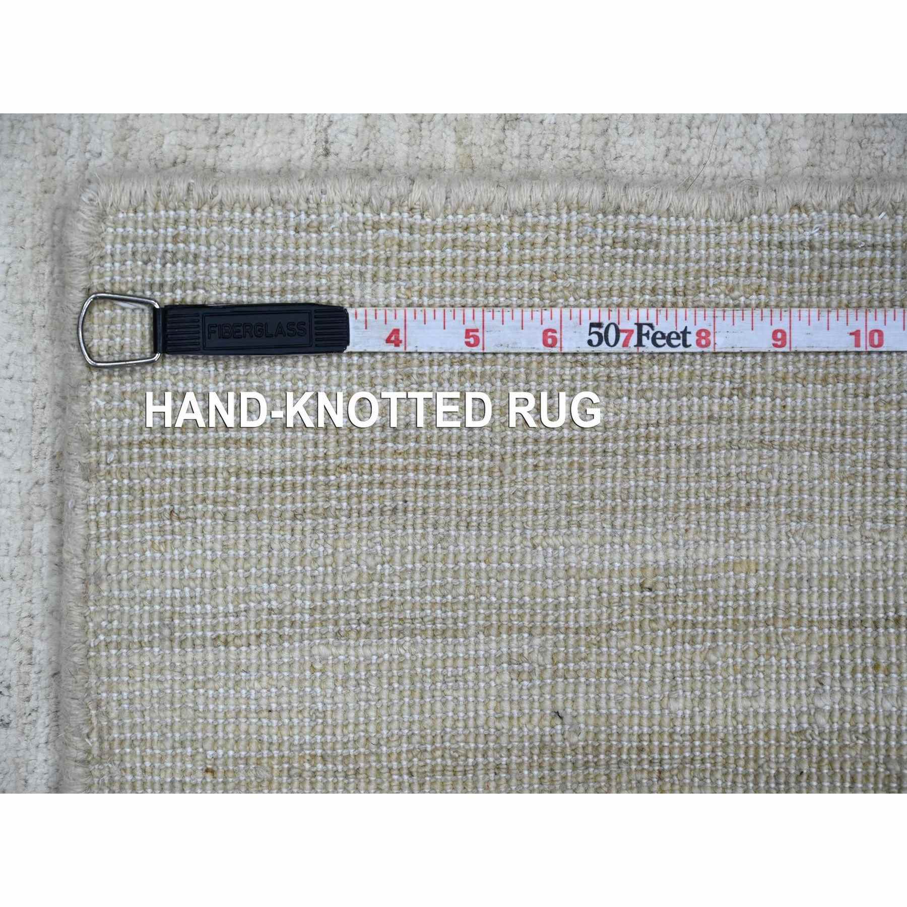 Modern-and-Contemporary-Hand-Knotted-Rug-112515