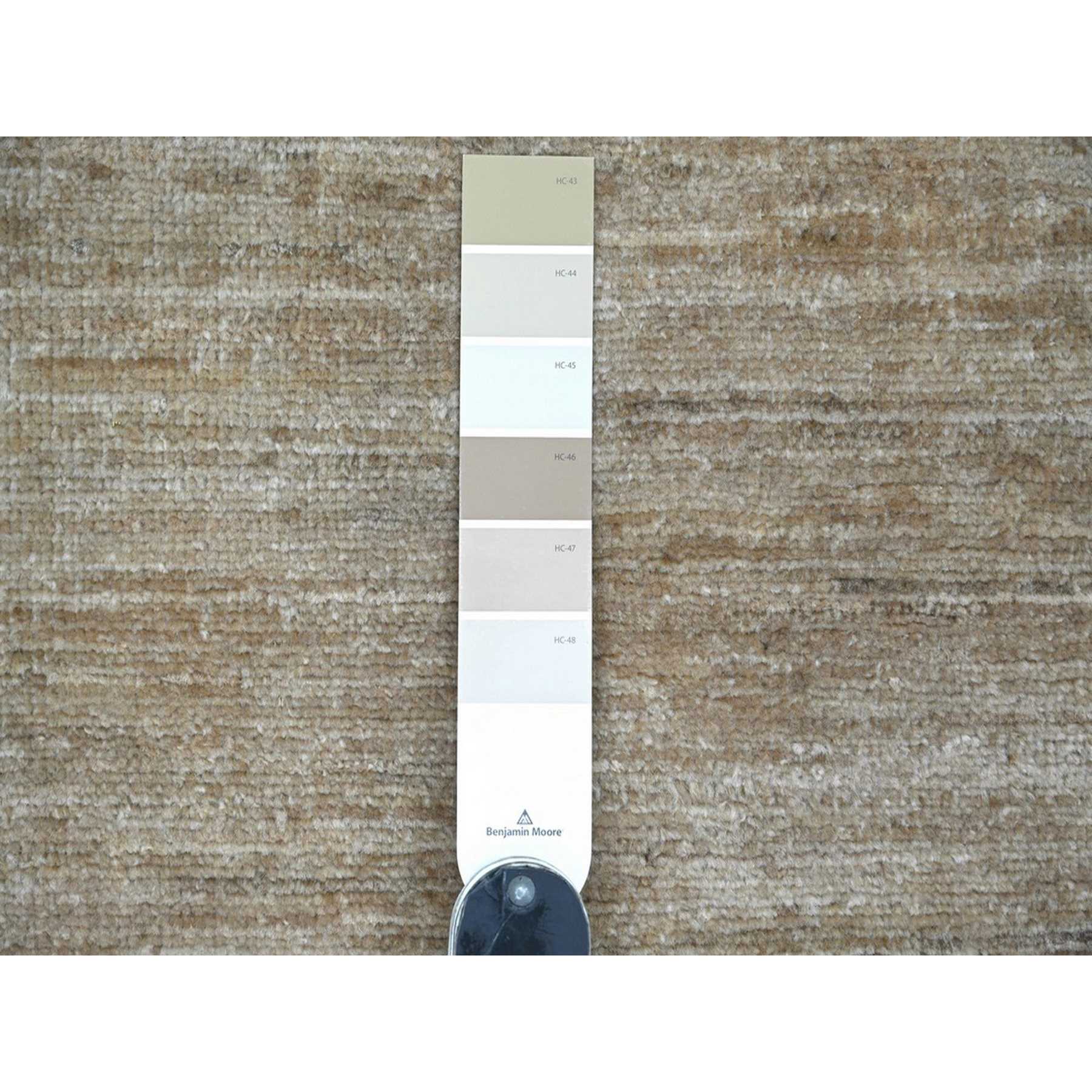 Modern-and-Contemporary-Hand-Knotted-Rug-114035