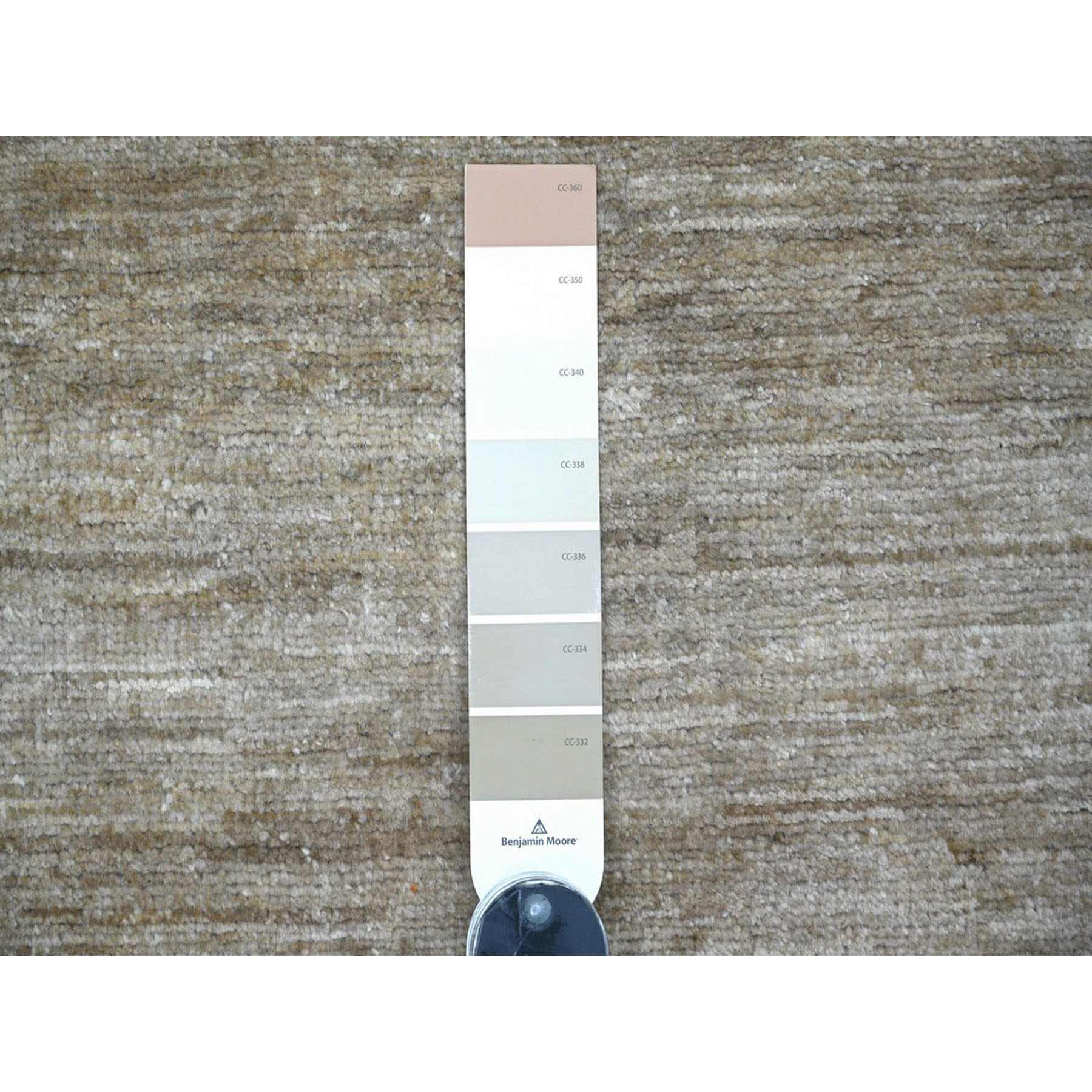 Modern-and-Contemporary-Hand-Knotted-Rug-114370