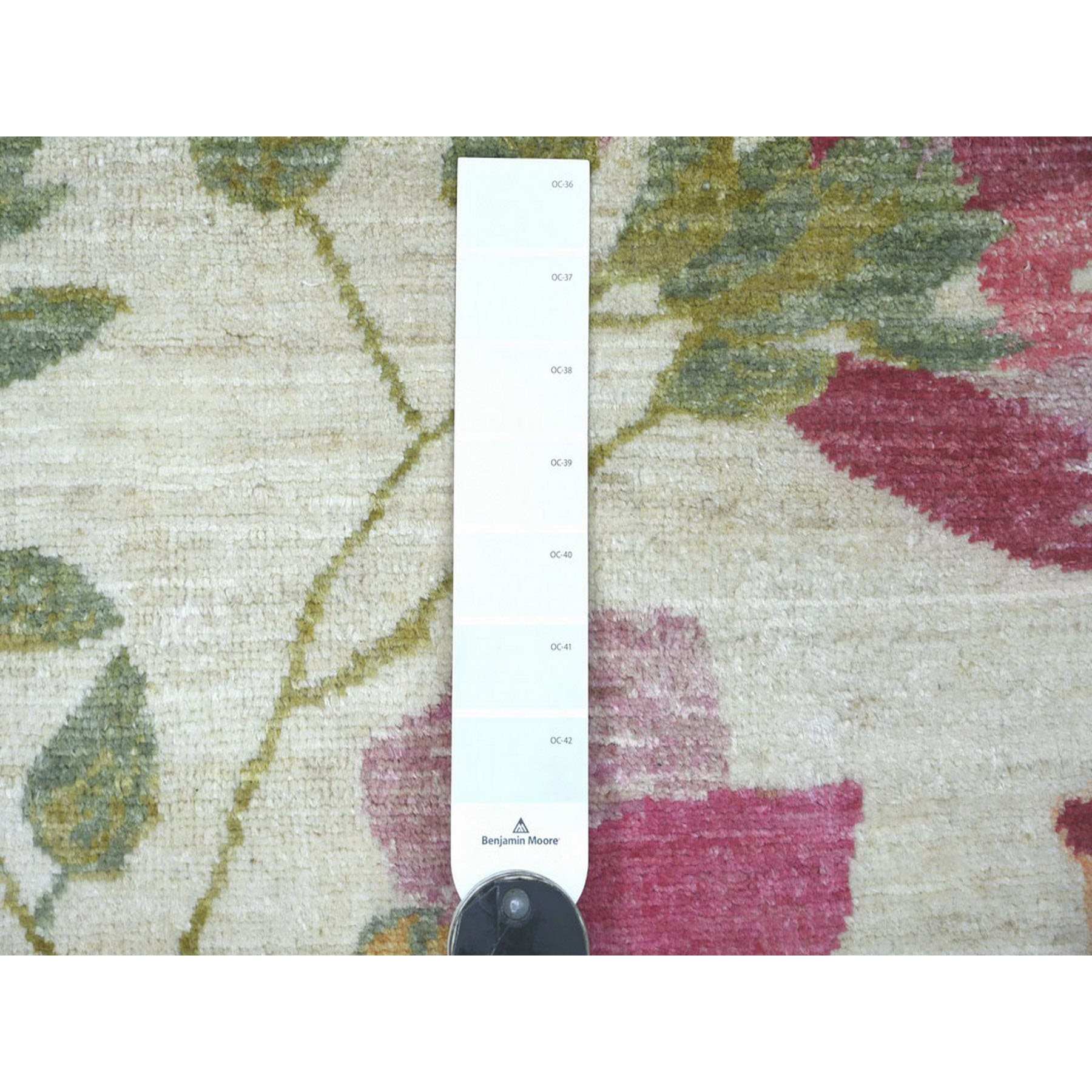 Modern-and-Contemporary-Hand-Knotted-Rug-114450
