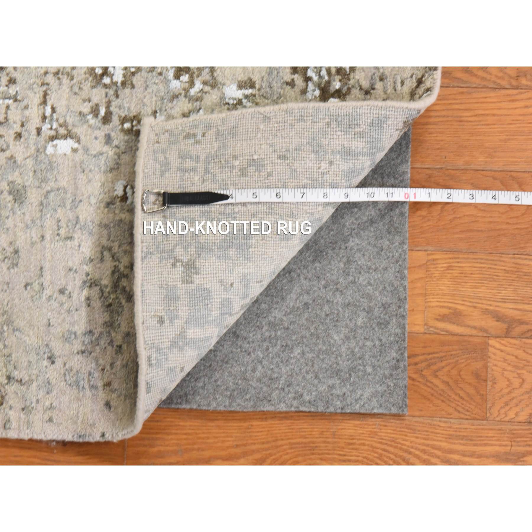 Modern-and-Contemporary-Hand-Knotted-Rug-125005