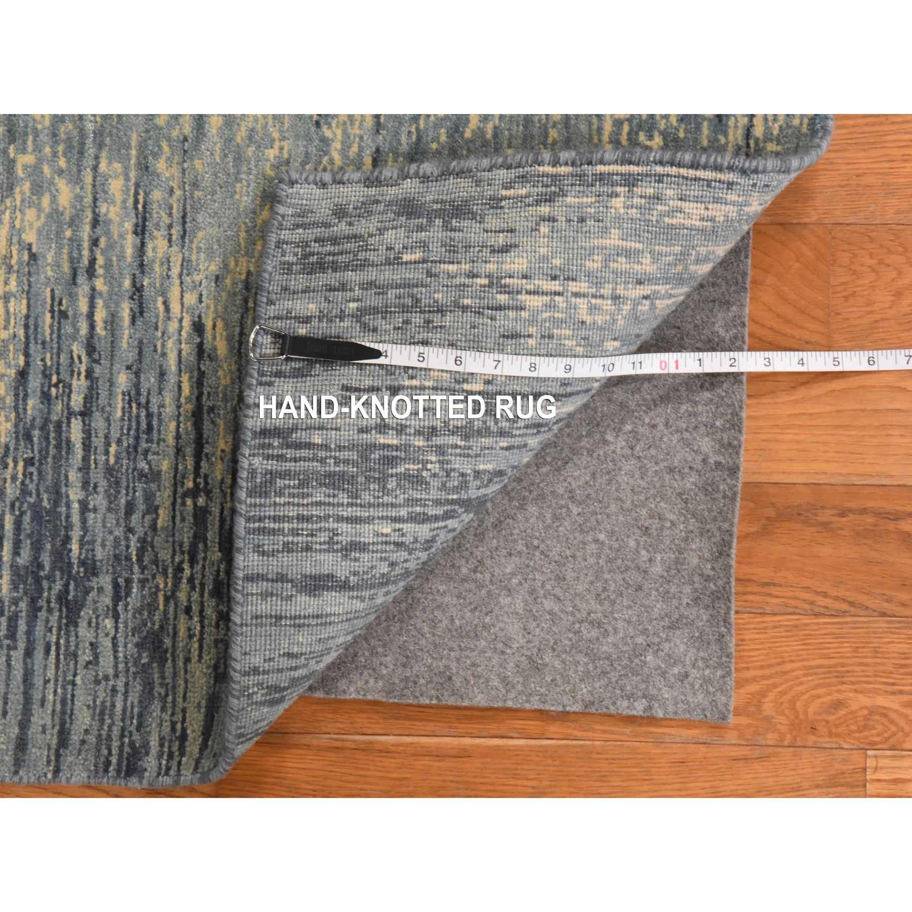 Modern-and-Contemporary-Hand-Knotted-Rug-125020