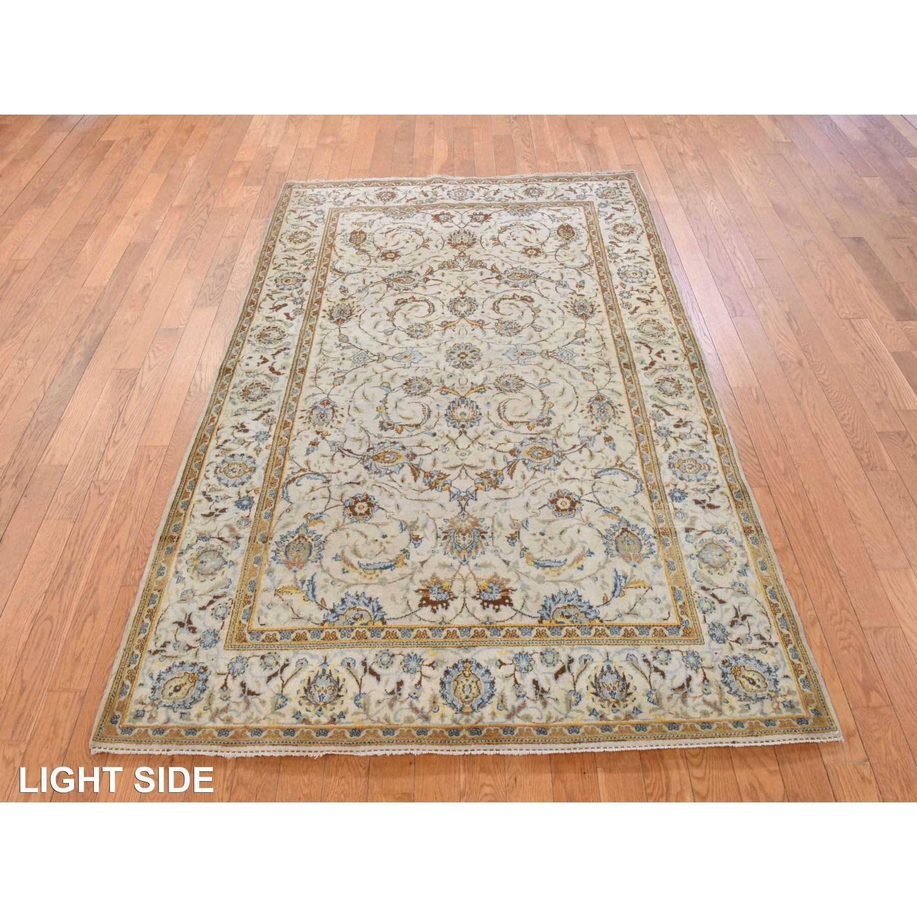 Persian-Hand-Knotted-Rug-125060