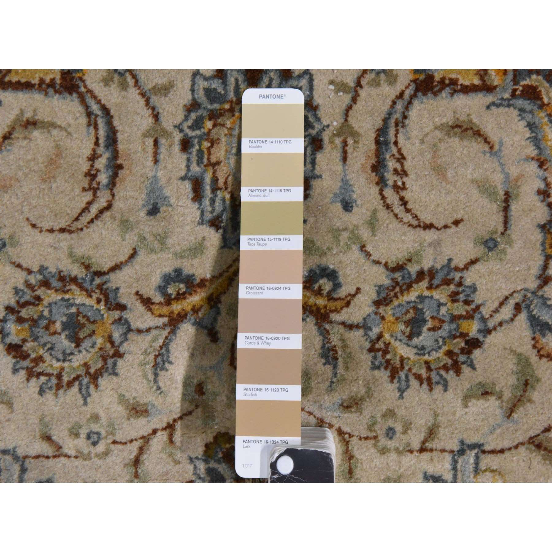 Persian-Hand-Knotted-Rug-125060