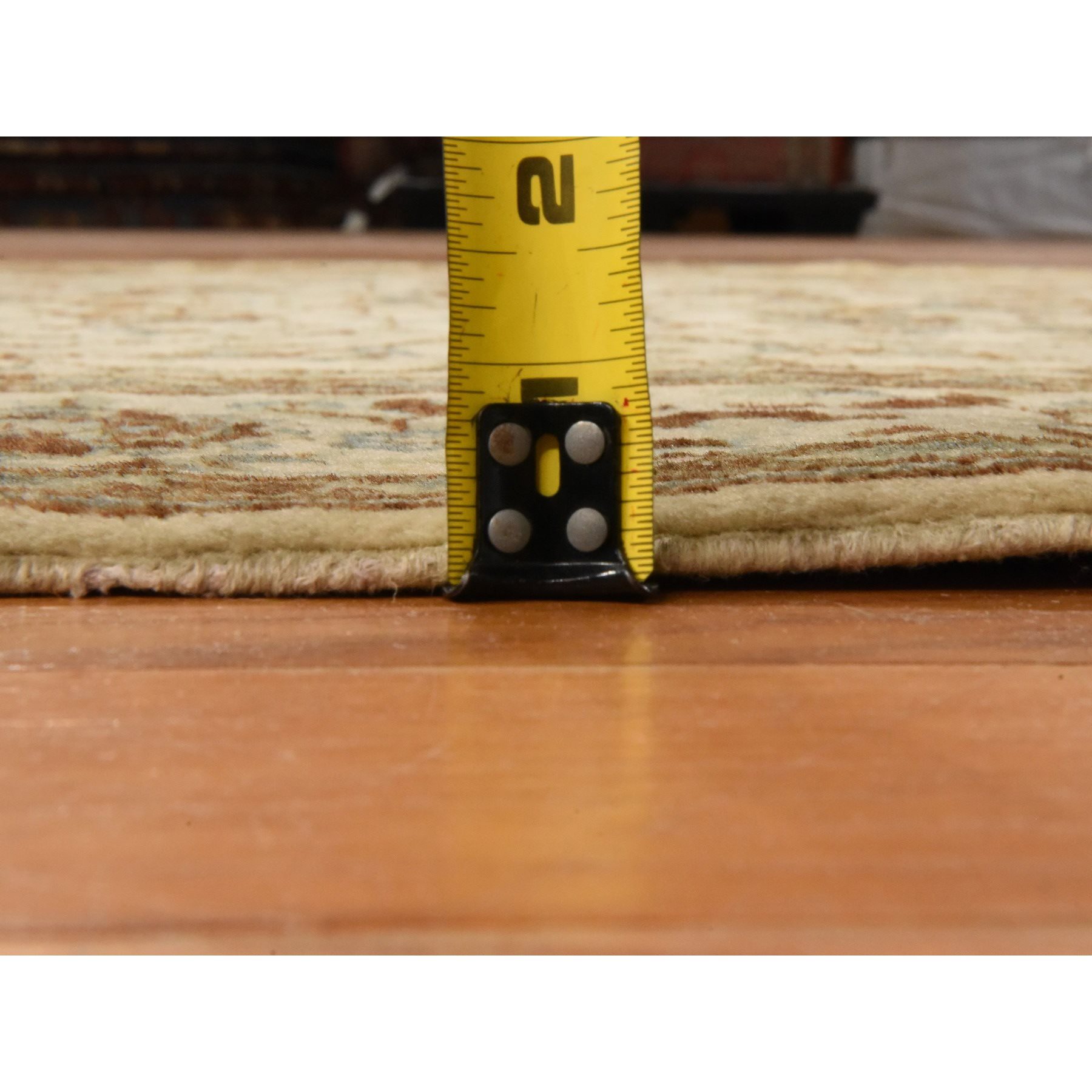 Persian-Hand-Knotted-Rug-125060