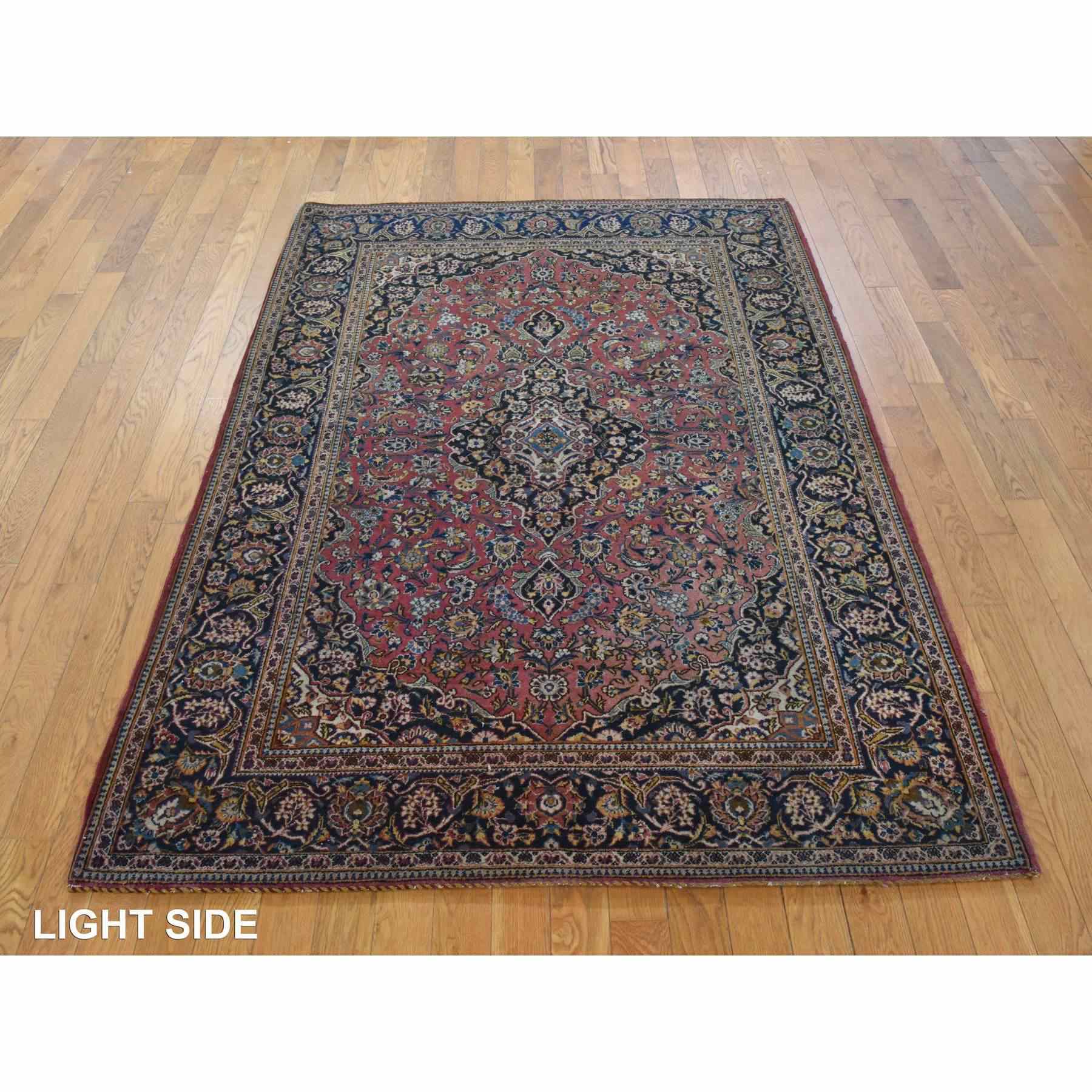 Persian-Hand-Knotted-Rug-125065