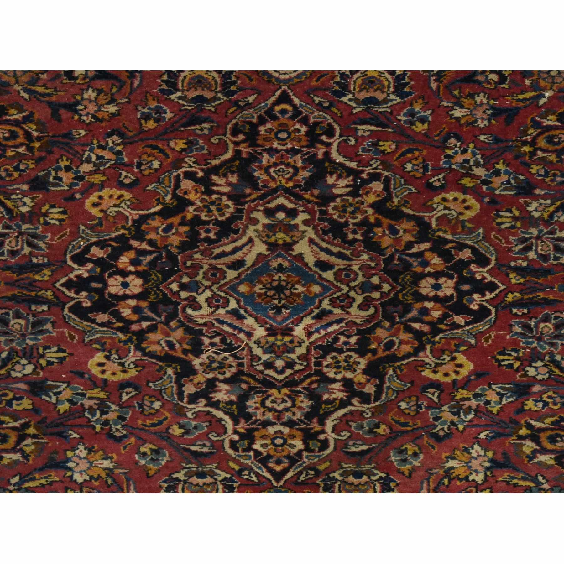 Persian-Hand-Knotted-Rug-125065