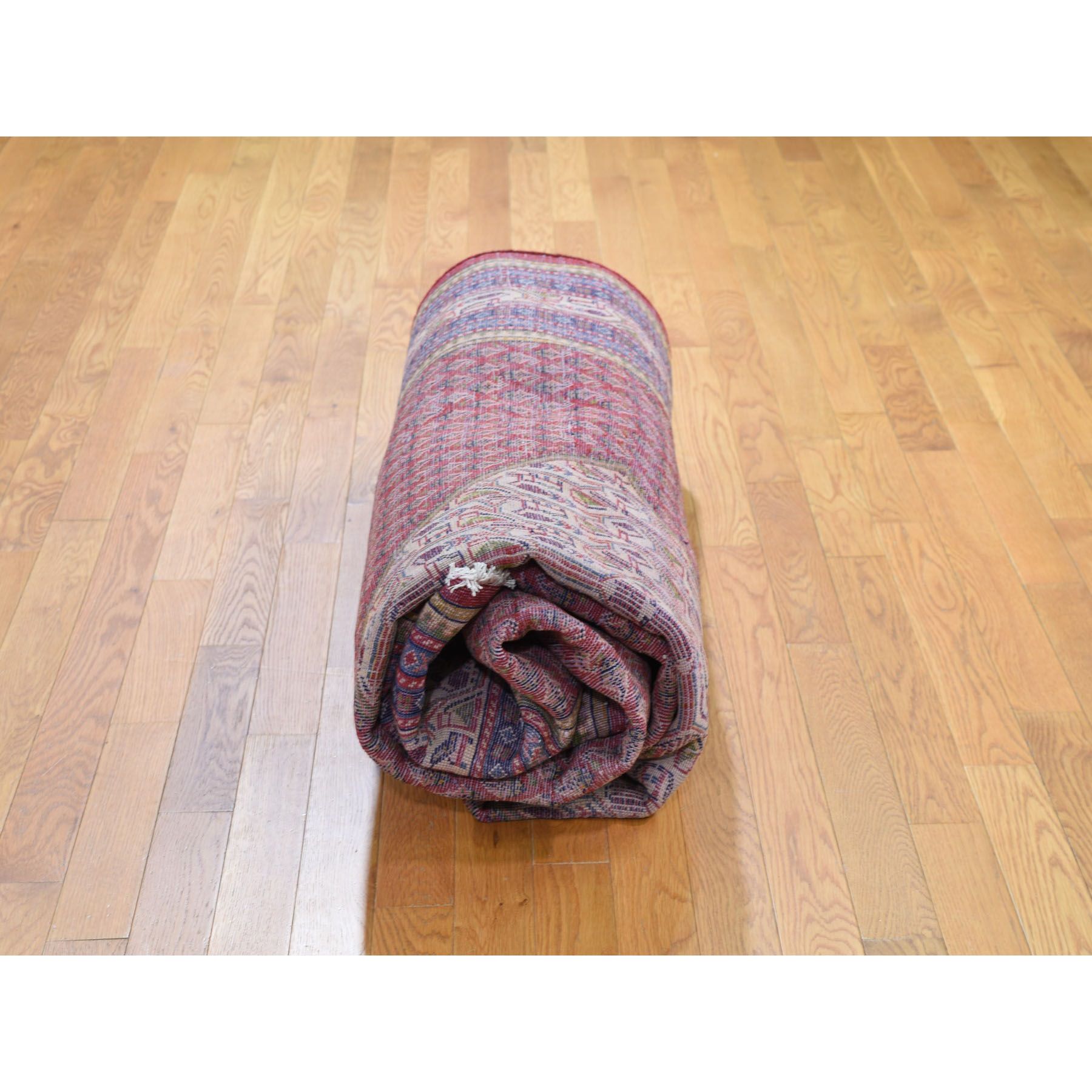 Persian-Hand-Knotted-Rug-237120