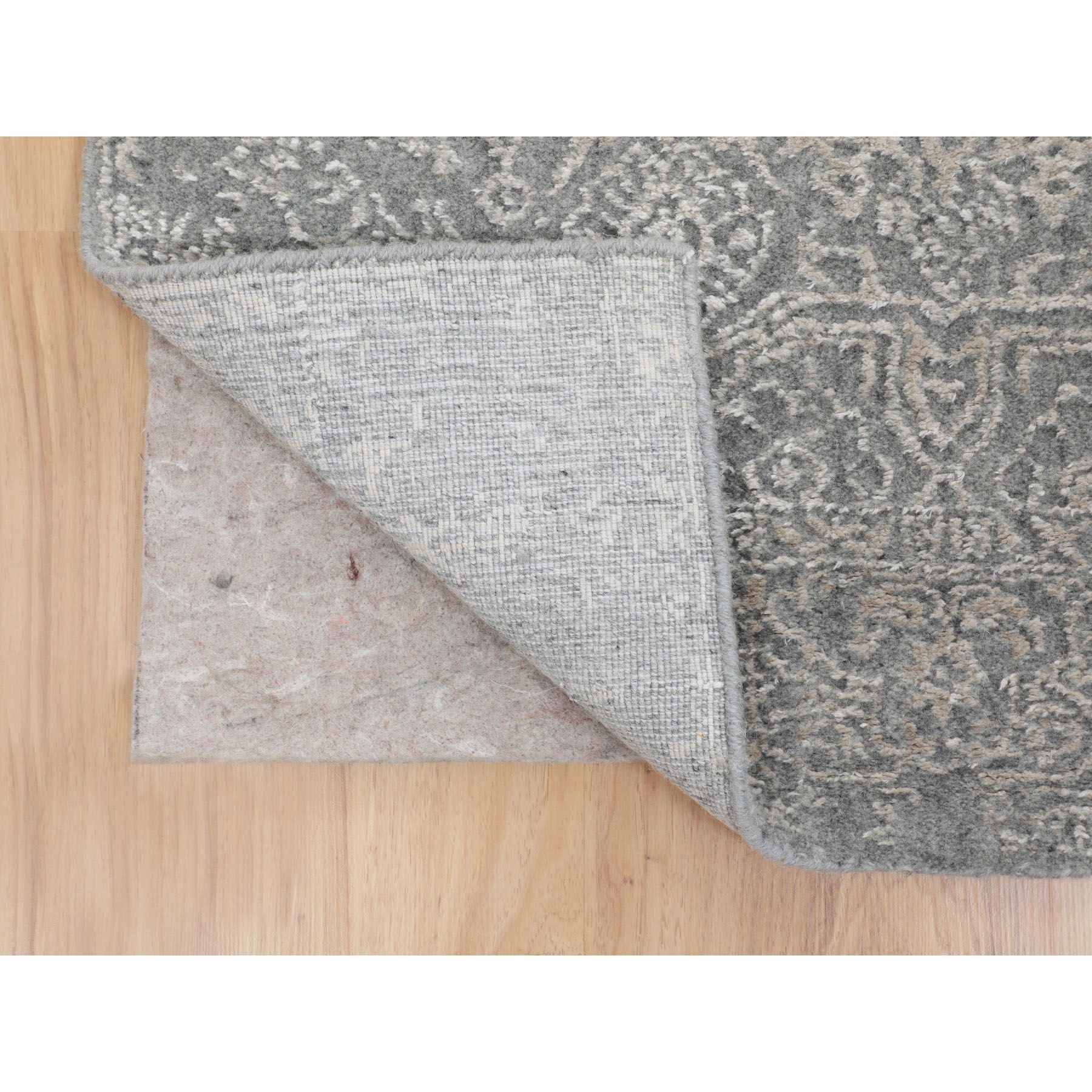 Modern-and-Contemporary-Hand-Loomed-Rug-290525