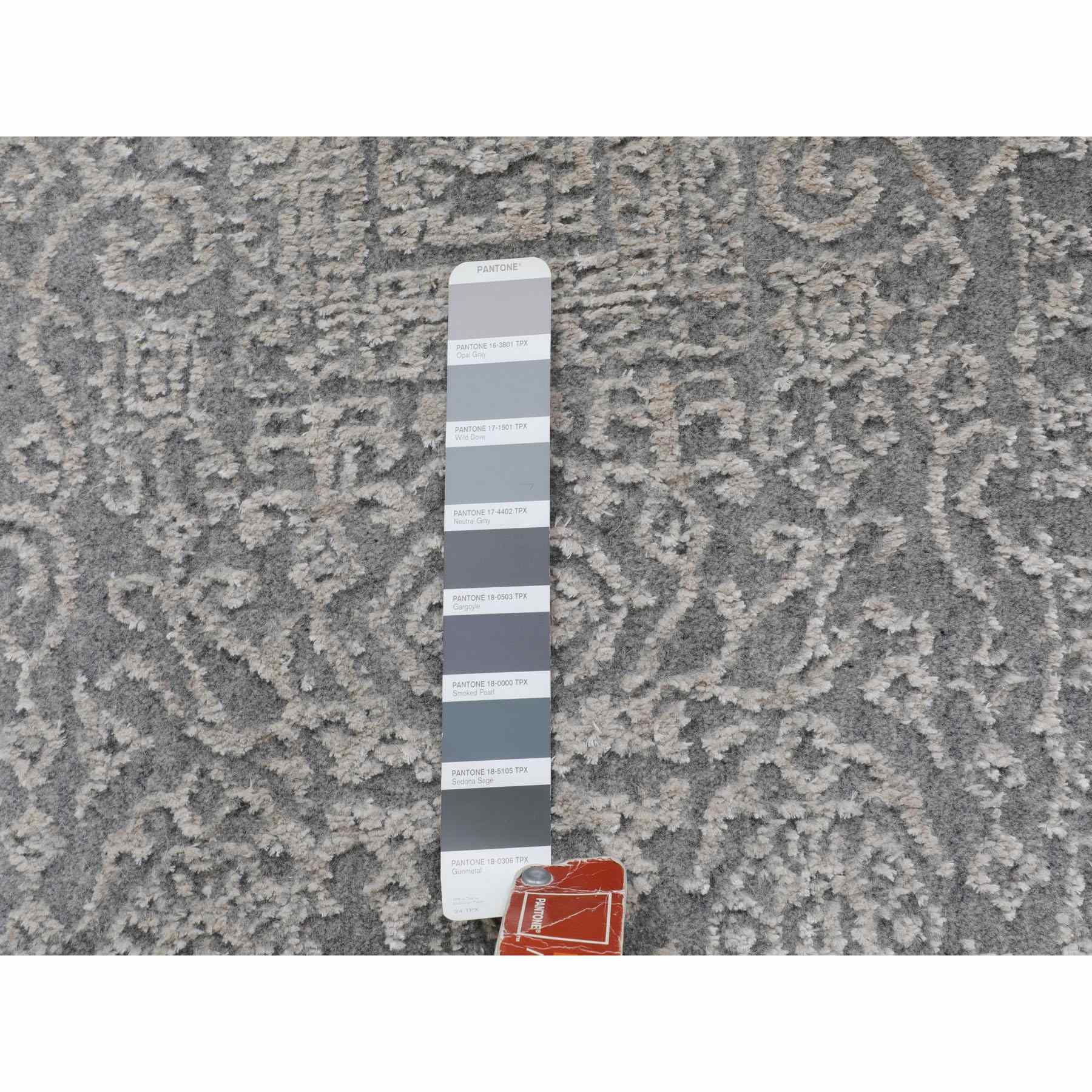 Modern-and-Contemporary-Hand-Loomed-Rug-290525