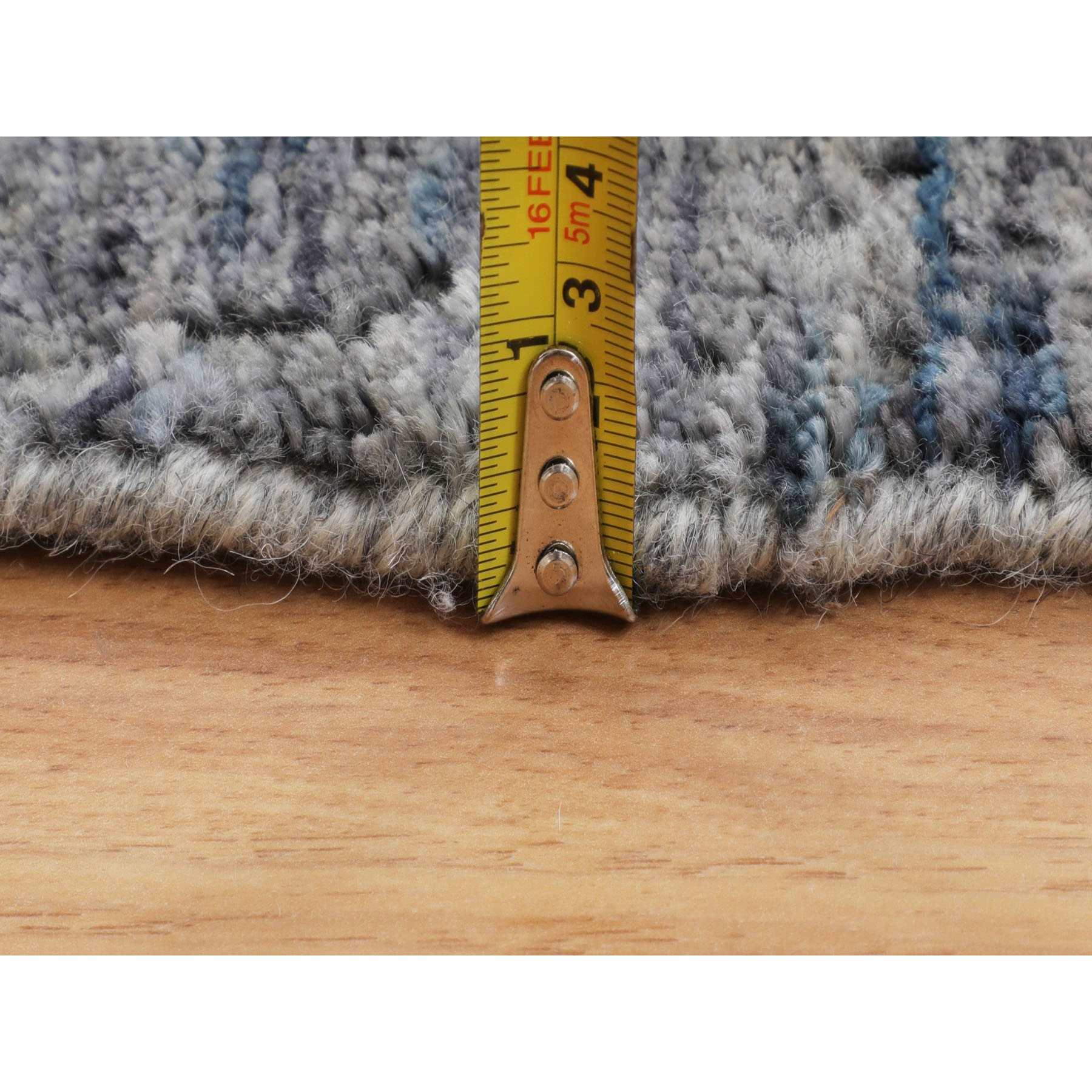 Modern-and-Contemporary-Hand-Loomed-Rug-290595
