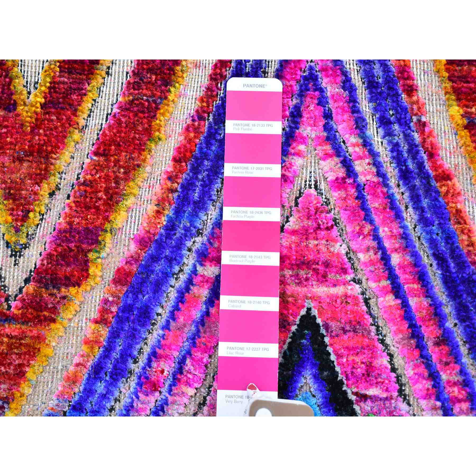 Modern-and-Contemporary-Hand-Knotted-Rug-297750