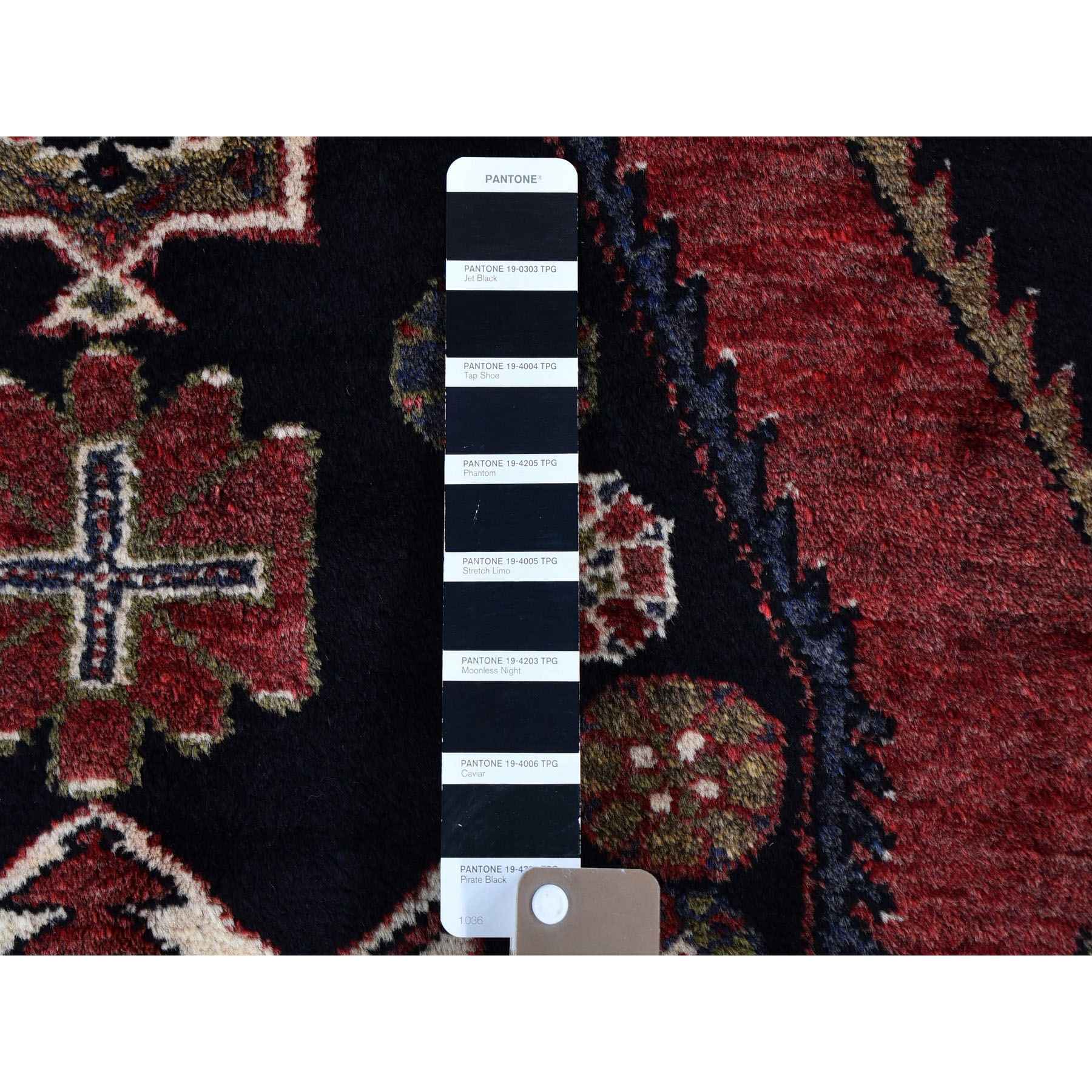 Persian-Hand-Knotted-Rug-297835