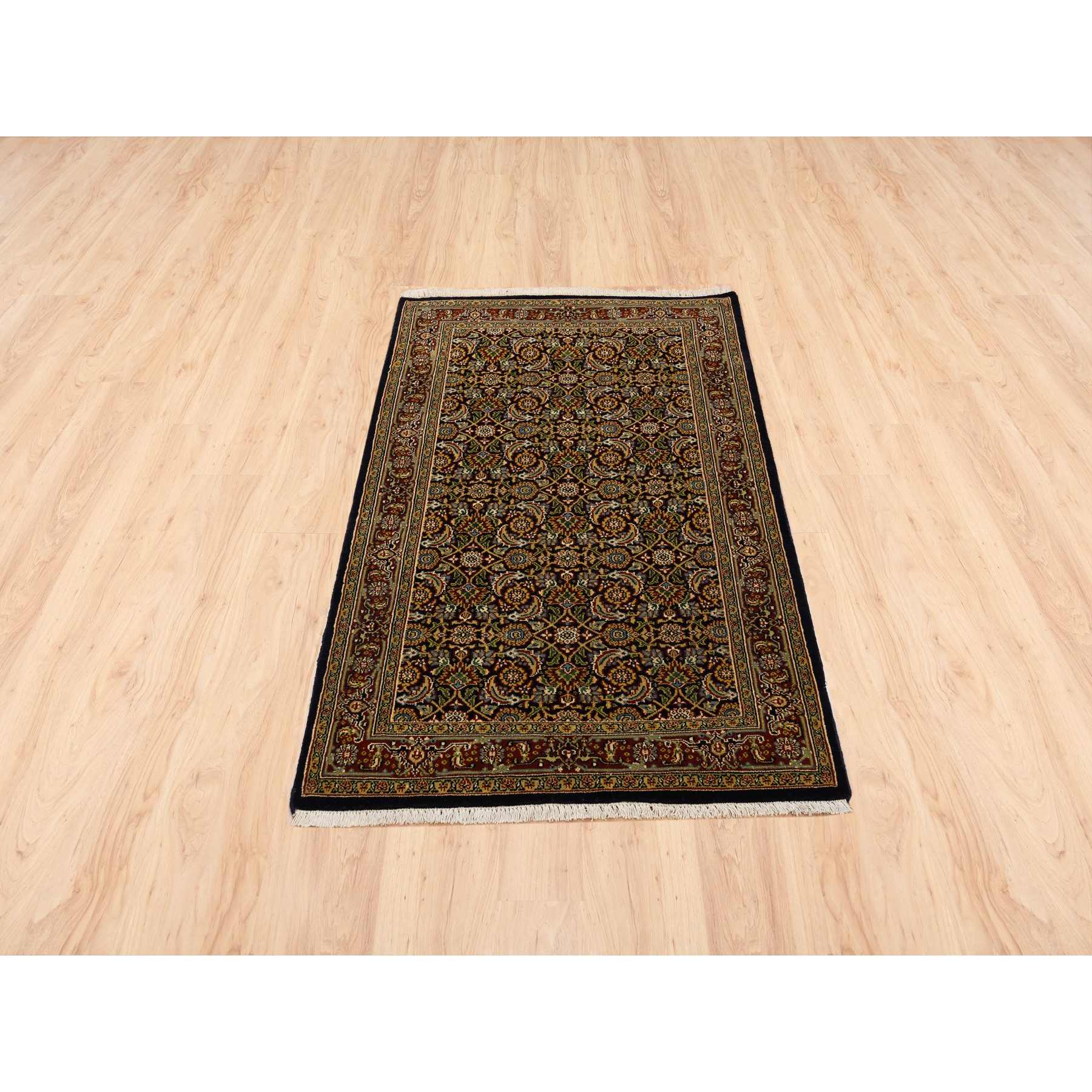Fine-Oriental-Hand-Knotted-Rug-314900