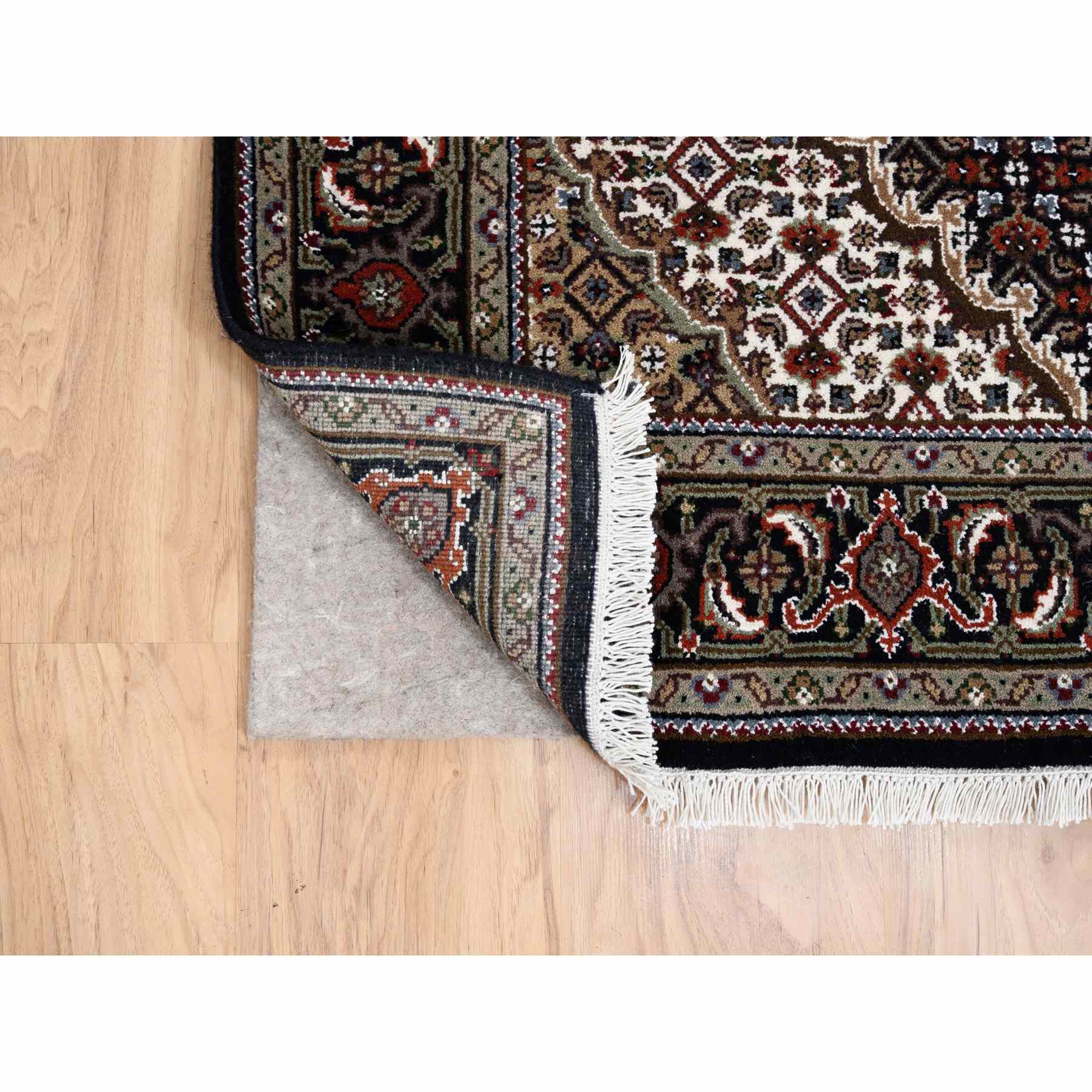 Fine-Oriental-Hand-Knotted-Rug-316600