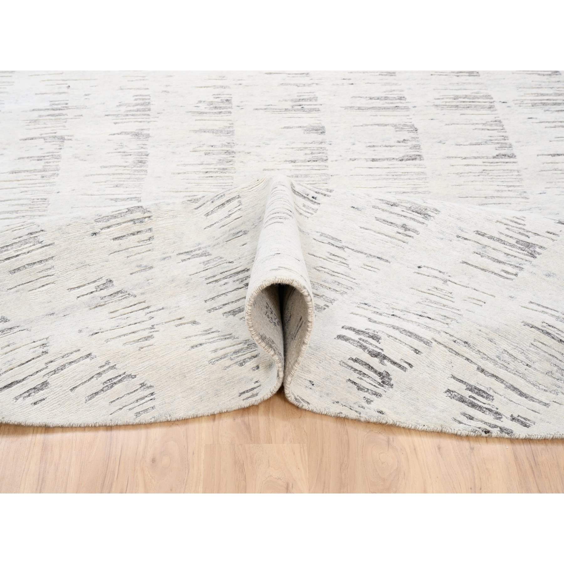 Modern-and-Contemporary-Hand-Knotted-Rug-316895