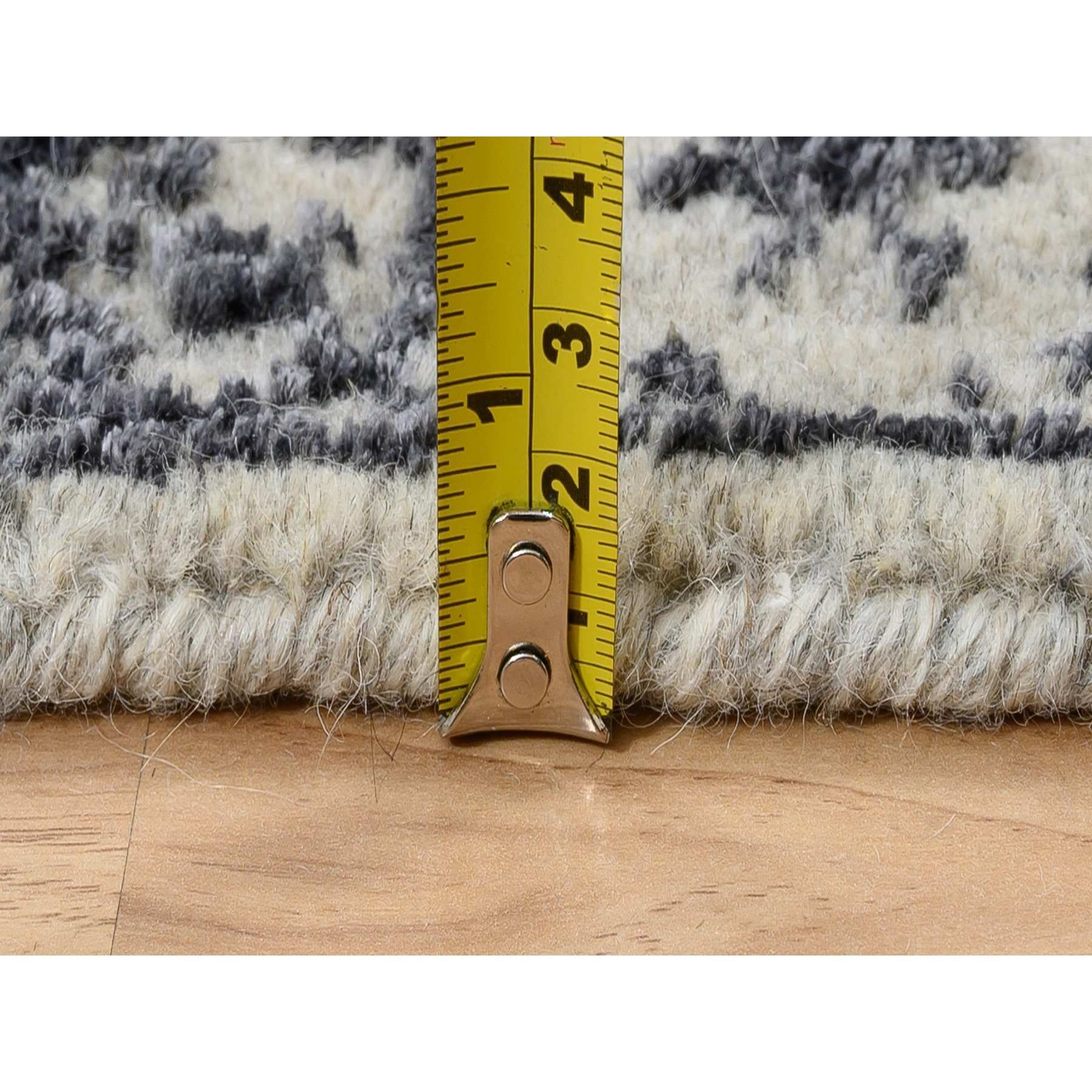 Modern-and-Contemporary-Hand-Loomed-Rug-316385