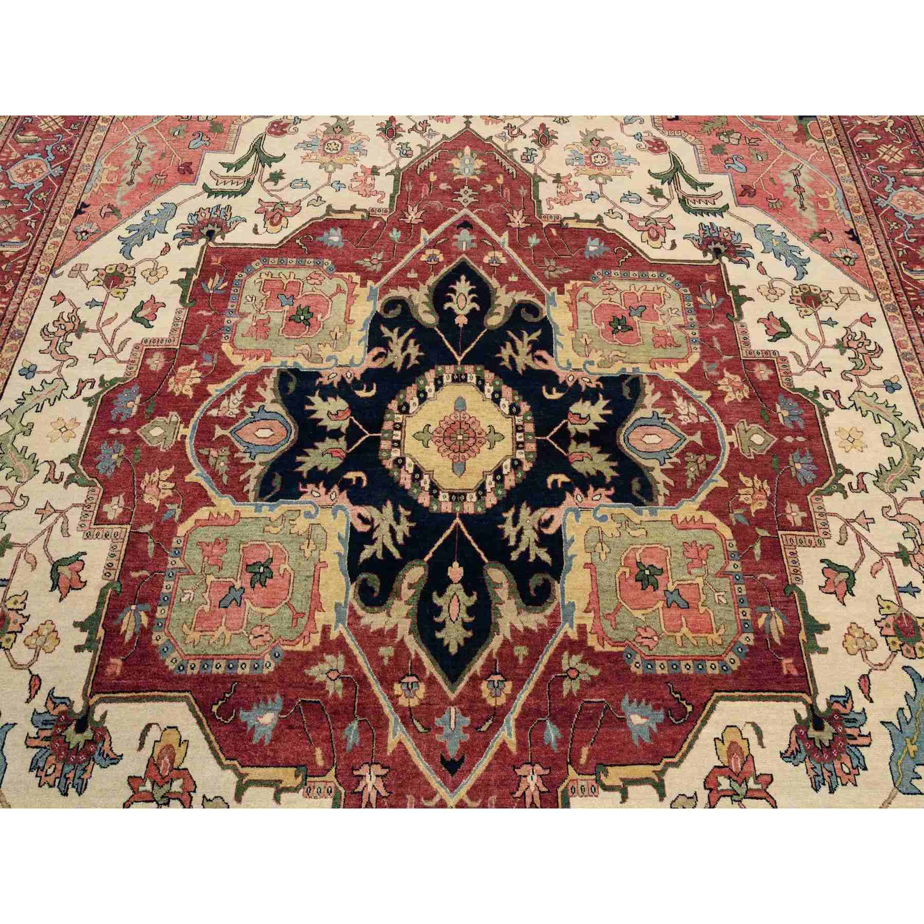 Heriz-Hand-Knotted-Rug-317745