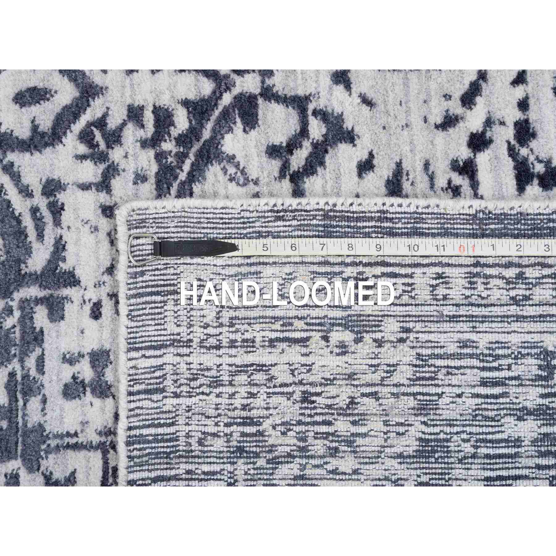 Heriz-Hand-Loomed-Rug-318935