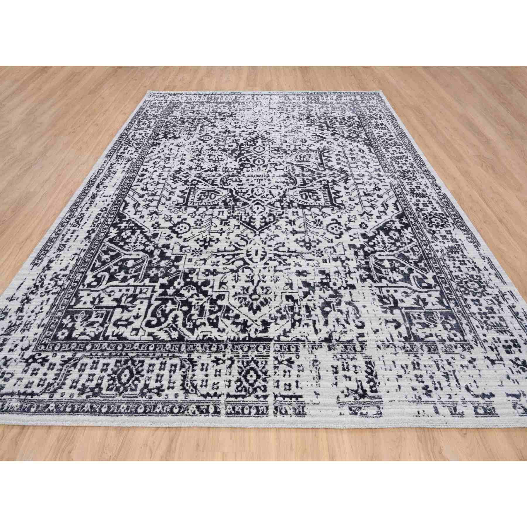 Heriz-Hand-Loomed-Rug-318950