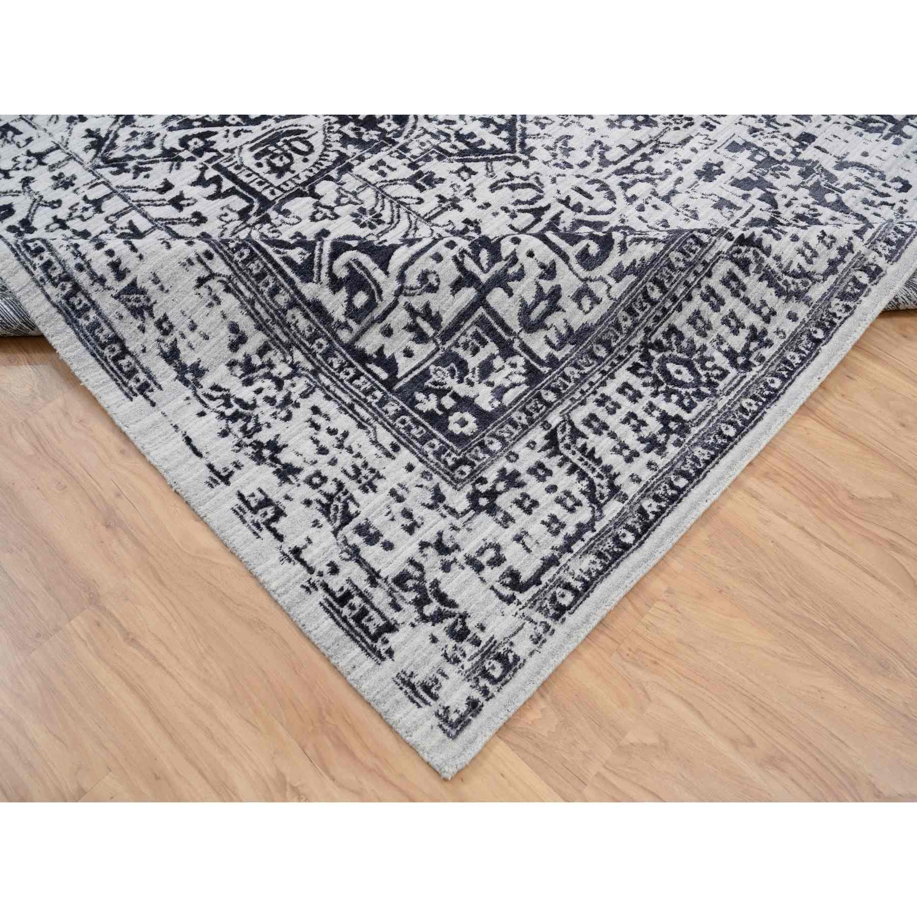 Heriz-Hand-Loomed-Rug-318950