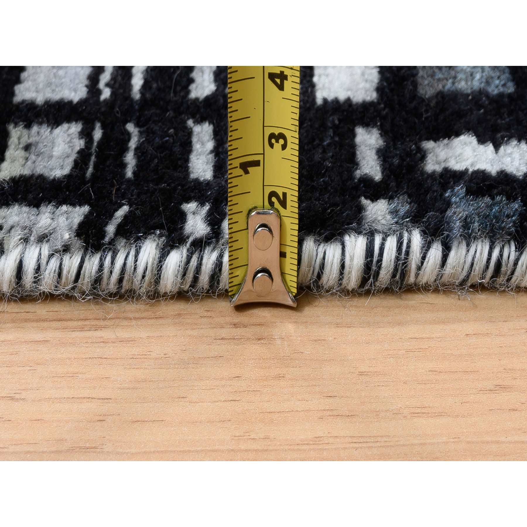 Modern-and-Contemporary-Hand-Knotted-Rug-318510