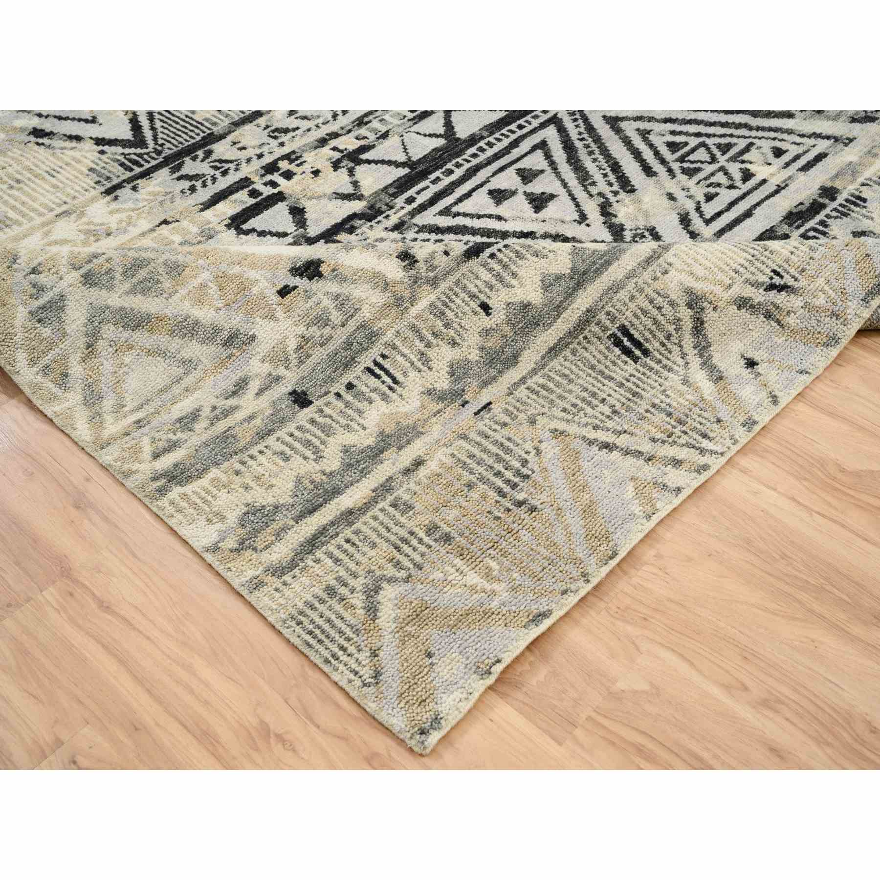 Modern-and-Contemporary-Hand-Knotted-Rug-319375